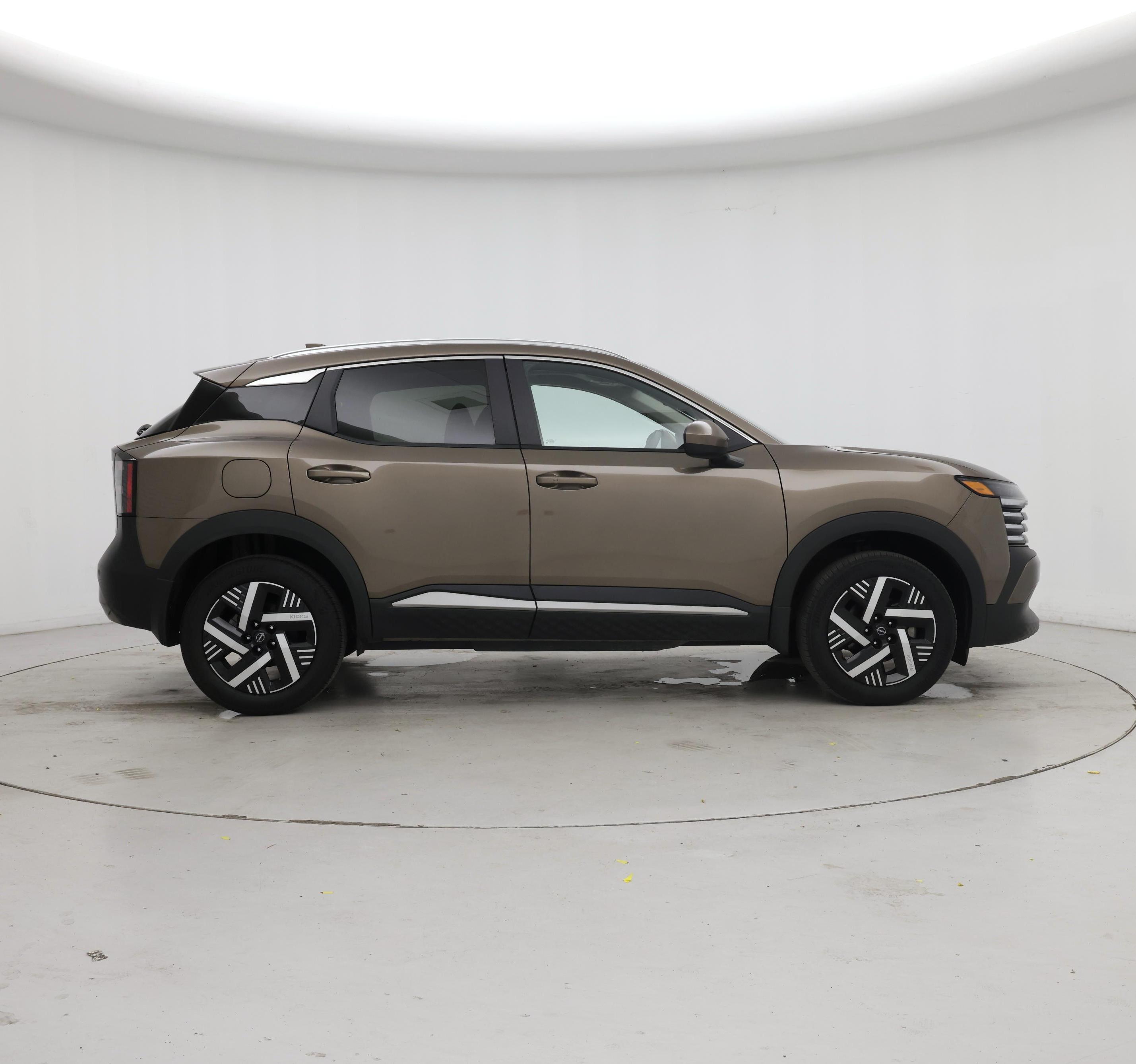 Thumbnail: 2025 Nissan Kicks - 7