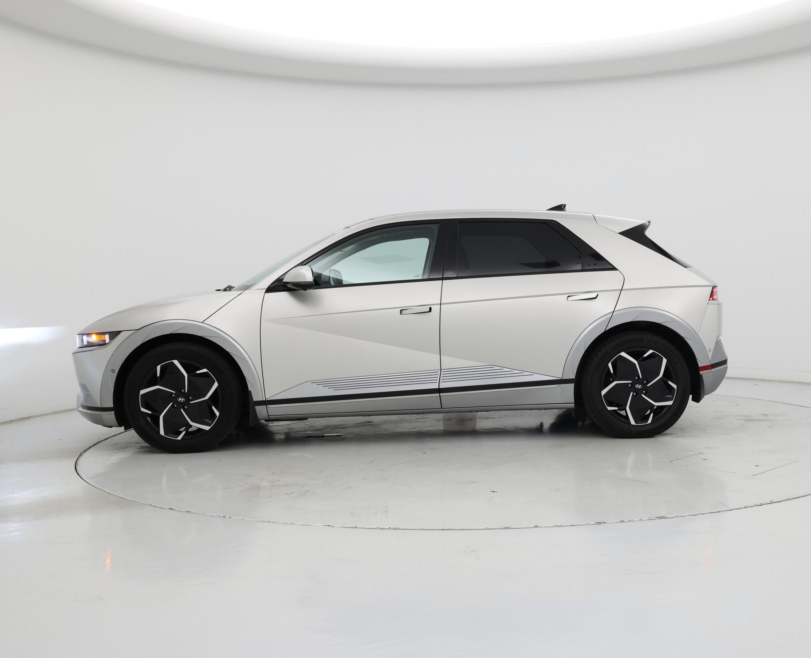 Thumbnail: 2024 Hyundai Ioniq 5 - 3