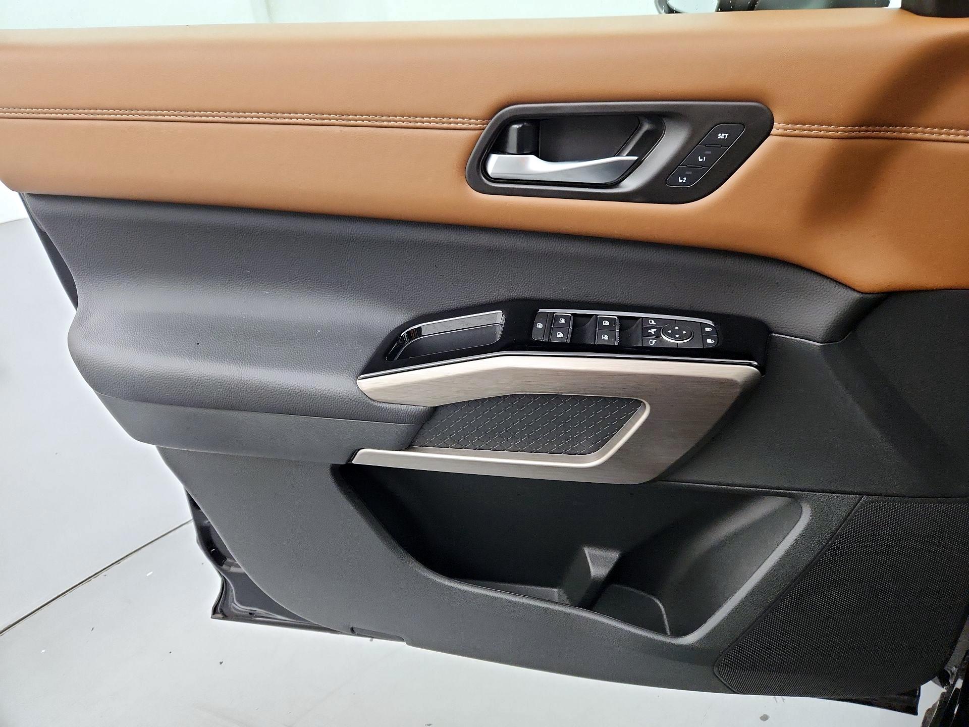 Thumbnail: 2025 Nissan Pathfinder - 12