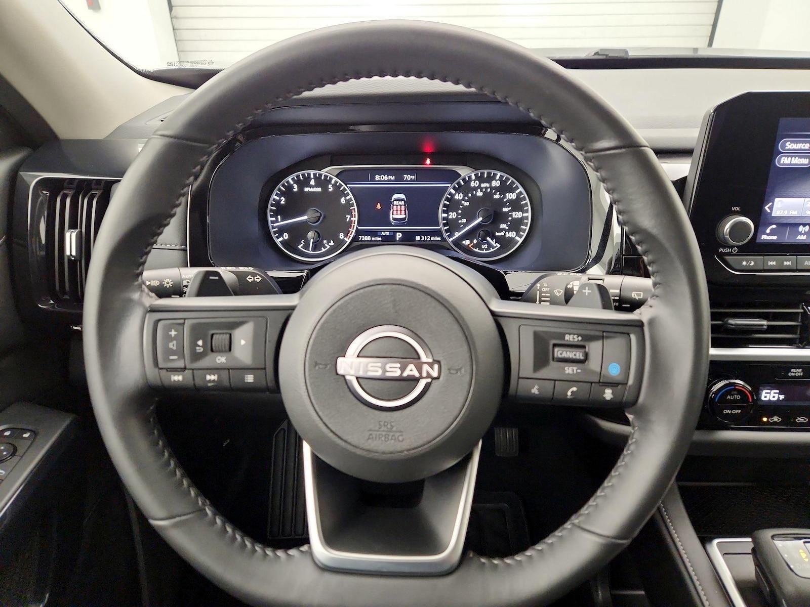 2025 Nissan Pathfinder SV - Photo 11