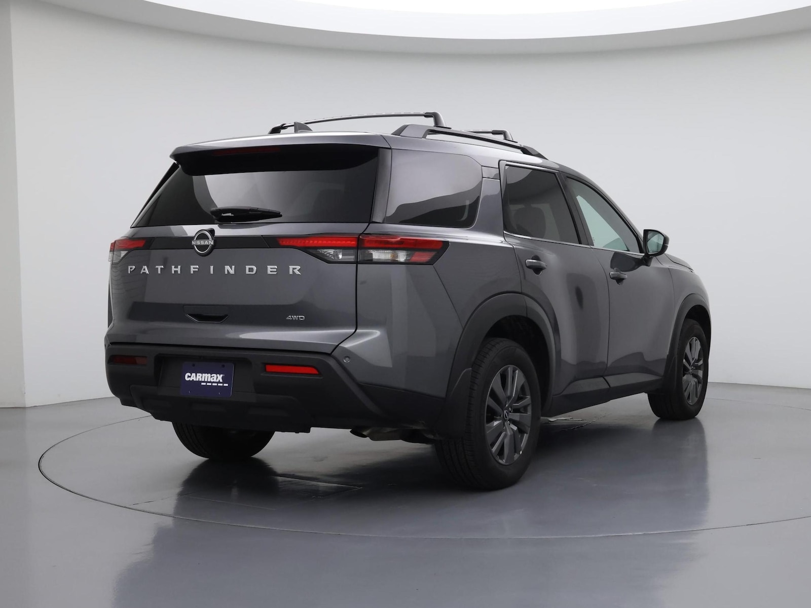 2025 Nissan Pathfinder SV - Photo 9