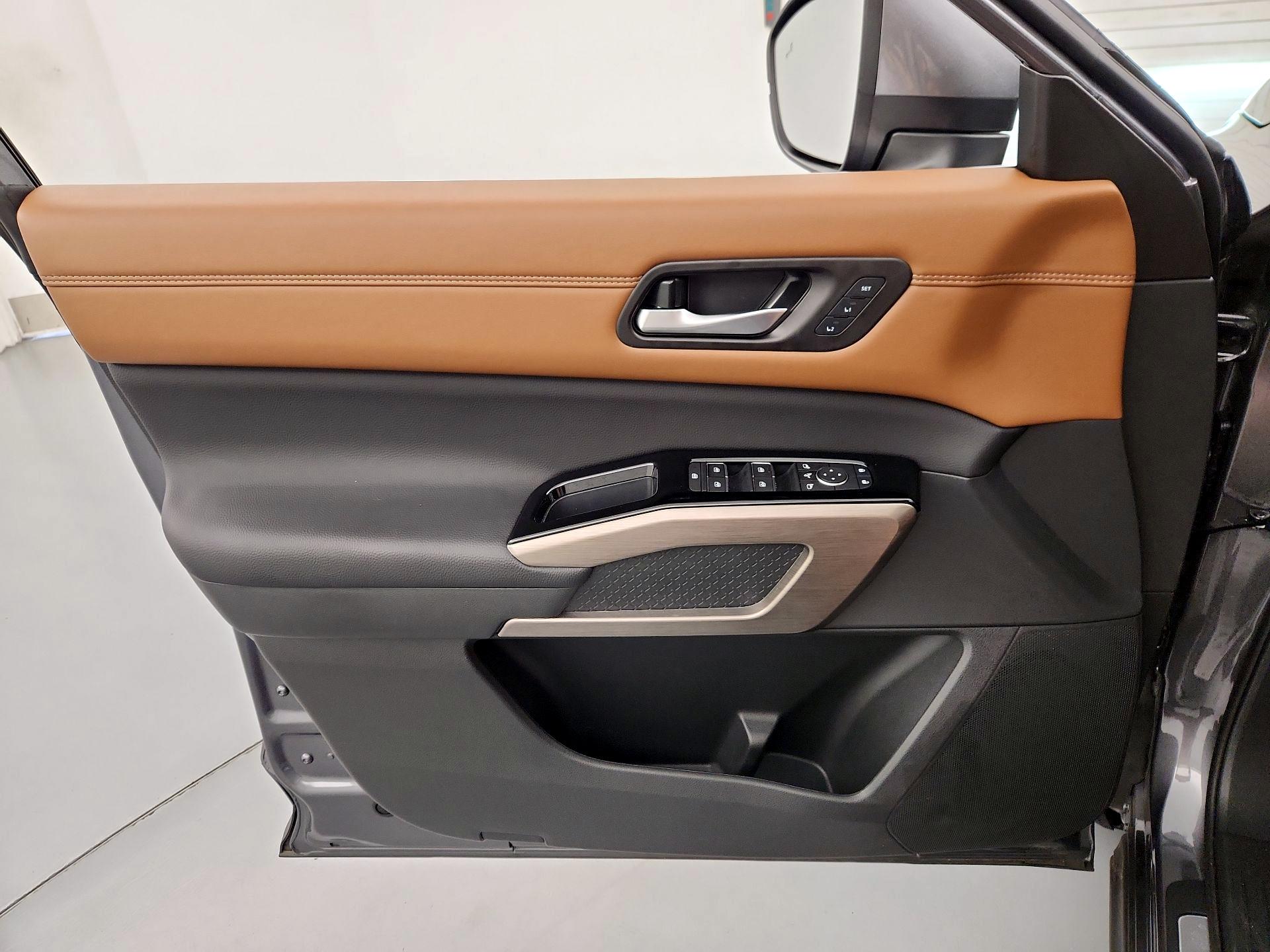 Thumbnail: 2025 Nissan Pathfinder - 12