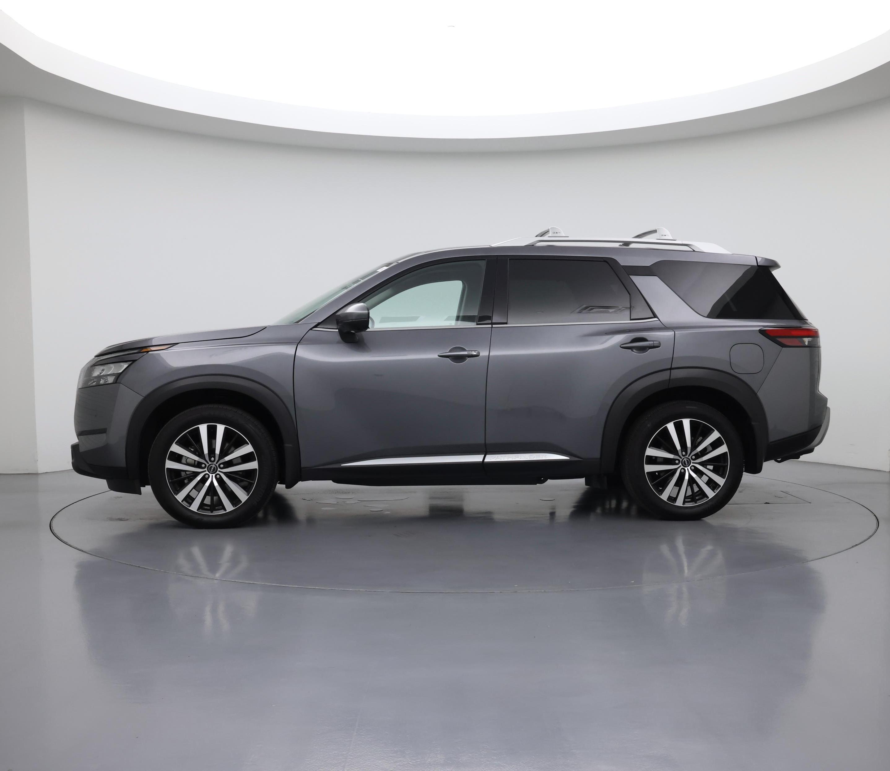 Thumbnail: 2025 Nissan Pathfinder - 3