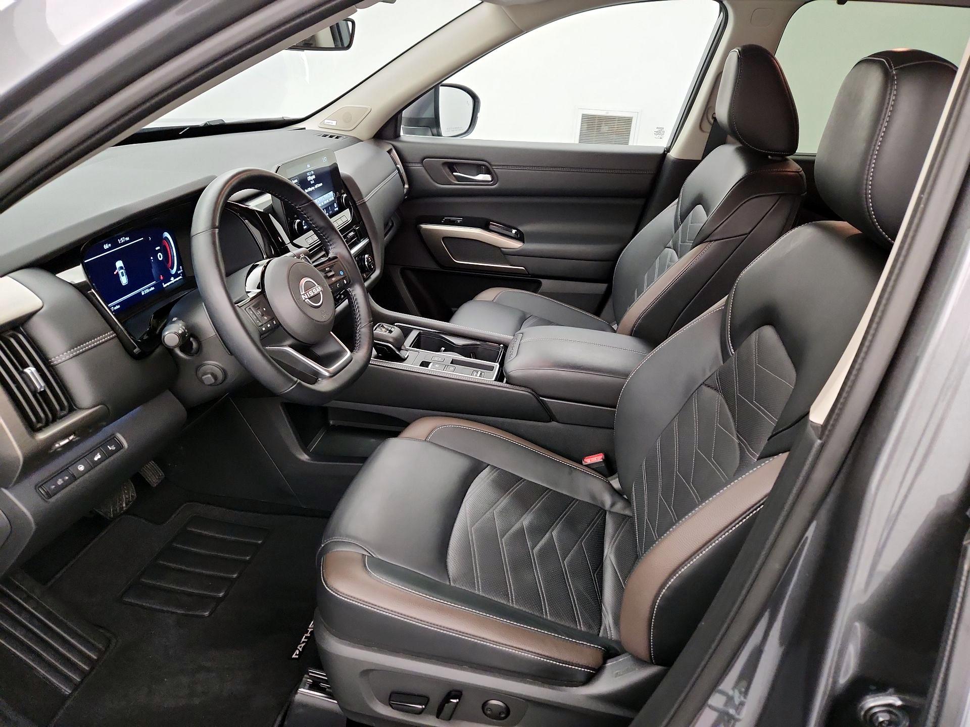 Thumbnail: 2025 Nissan Pathfinder - 11