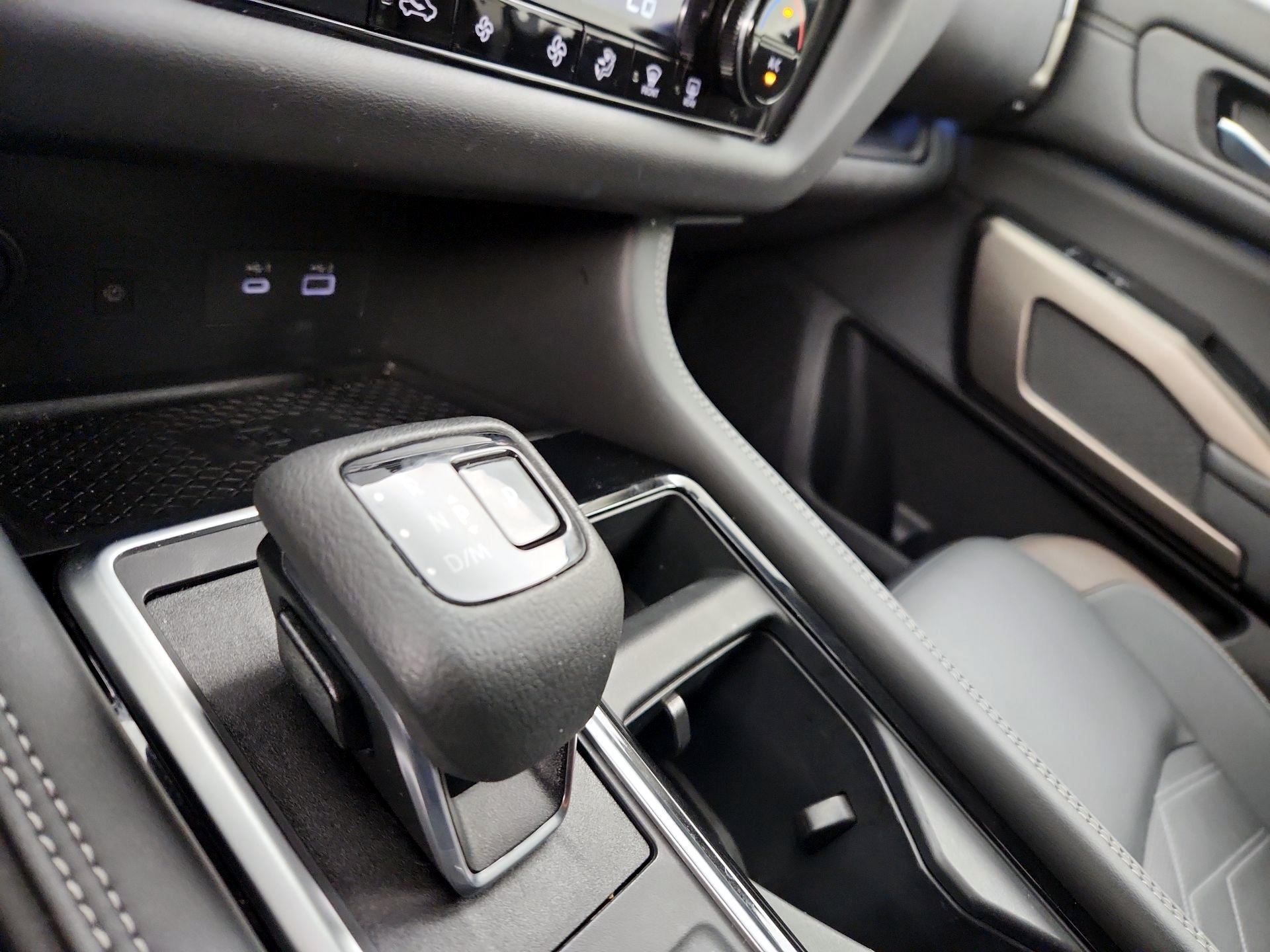 Thumbnail: 2025 Nissan Pathfinder - 17