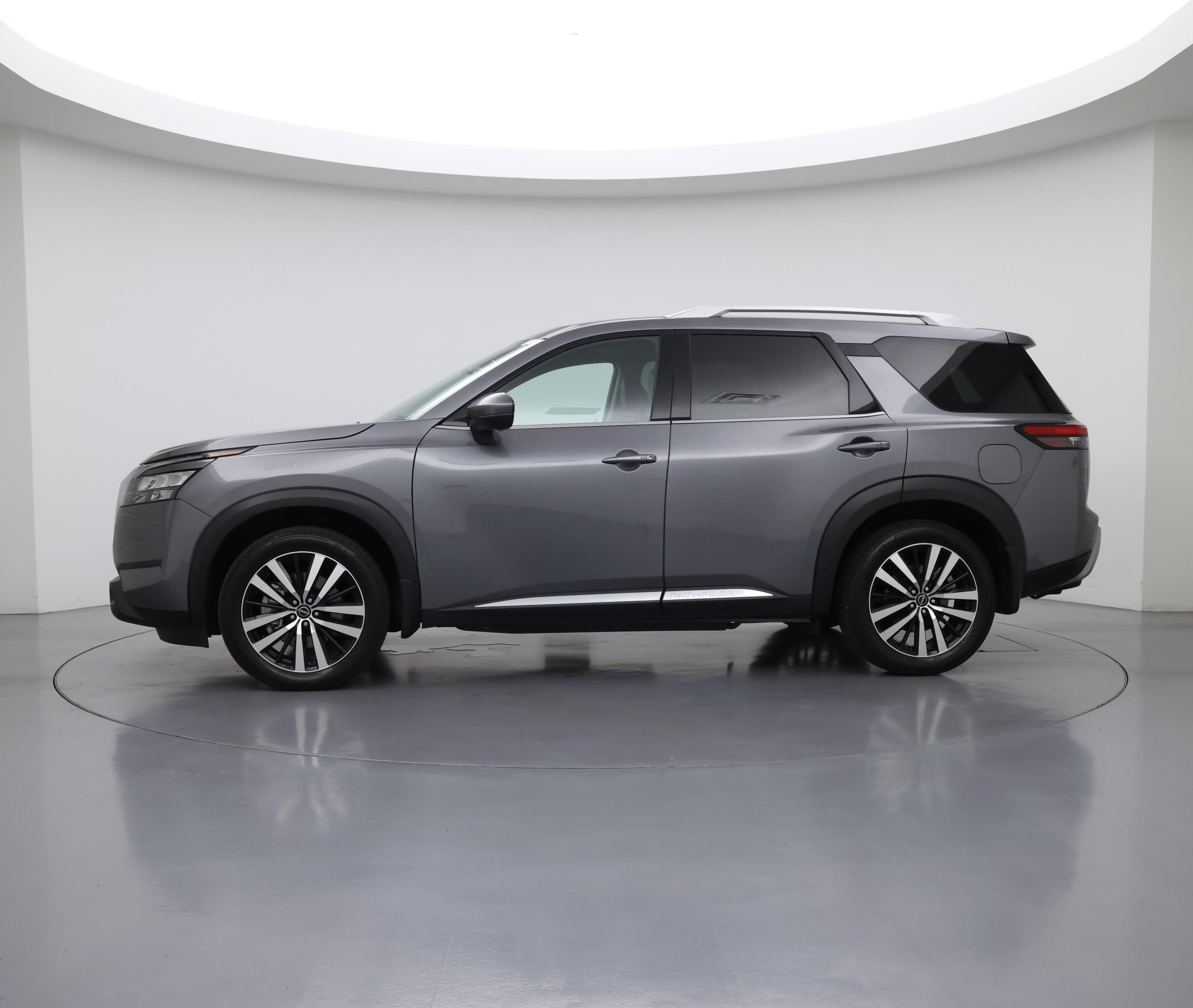 Thumbnail: 2025 Nissan Pathfinder - 3
