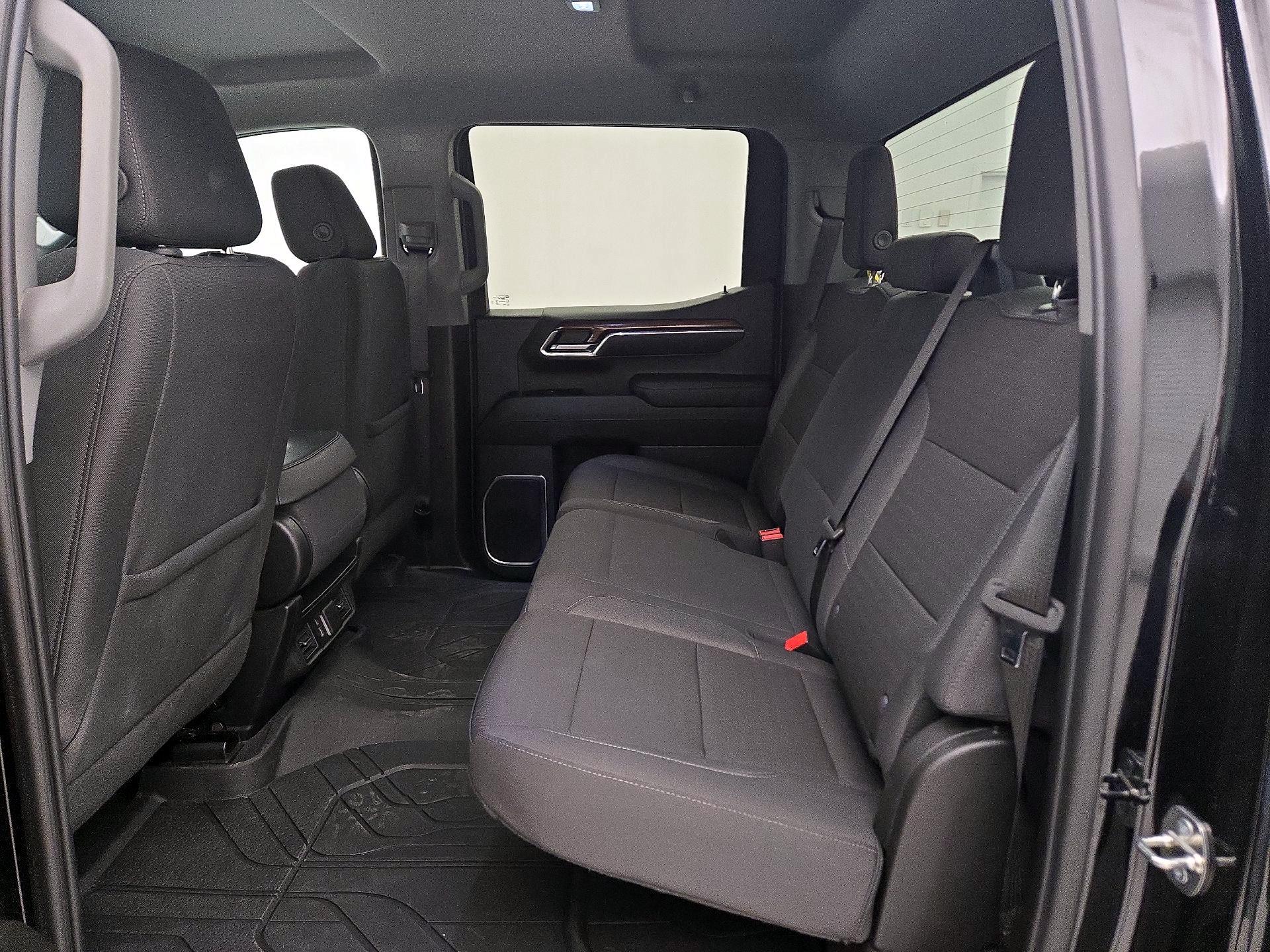 Thumbnail: 2024 Chevrolet Silverado 1500 - 19