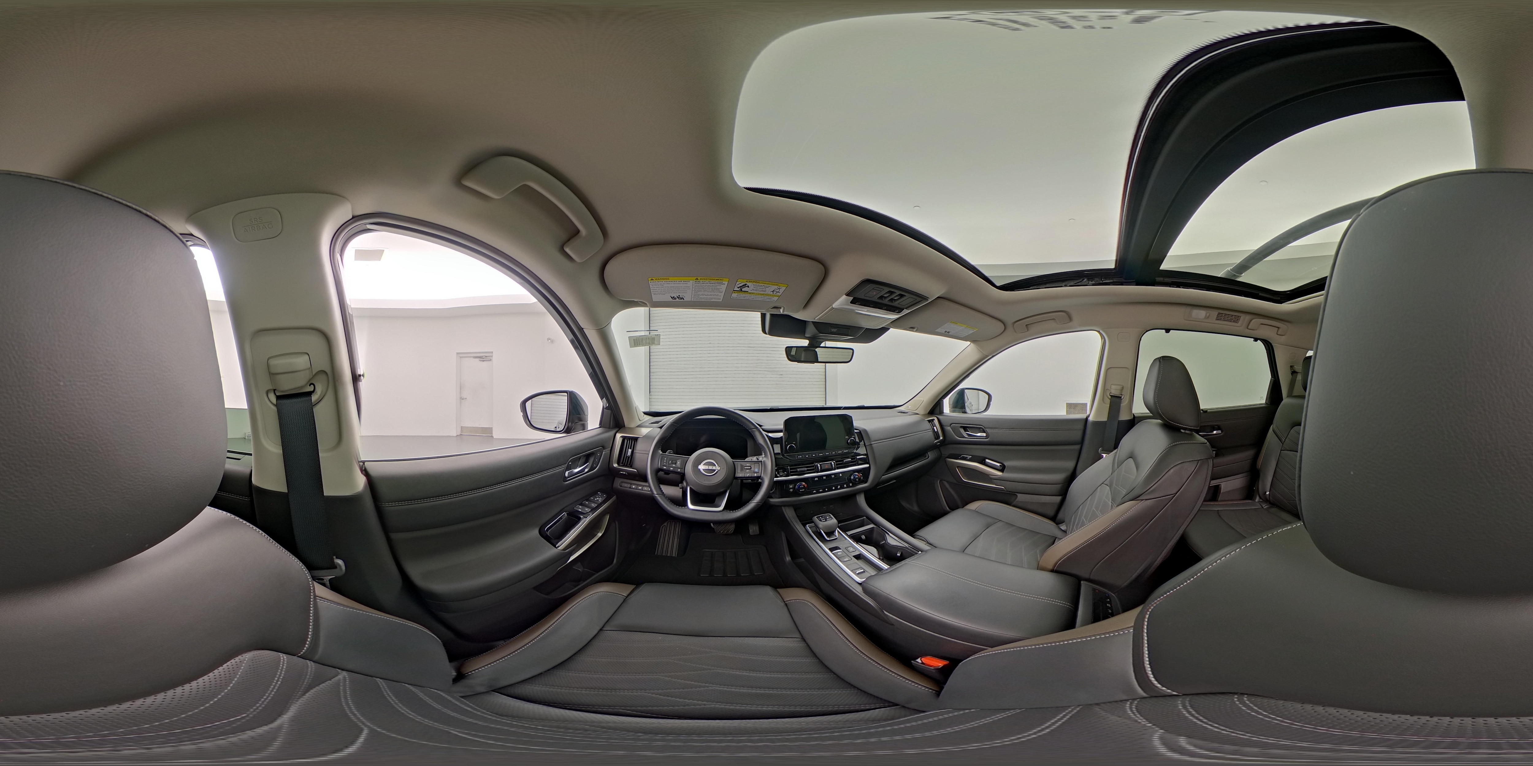 2025 Nissan Pathfinder Platinum - Photo 31
