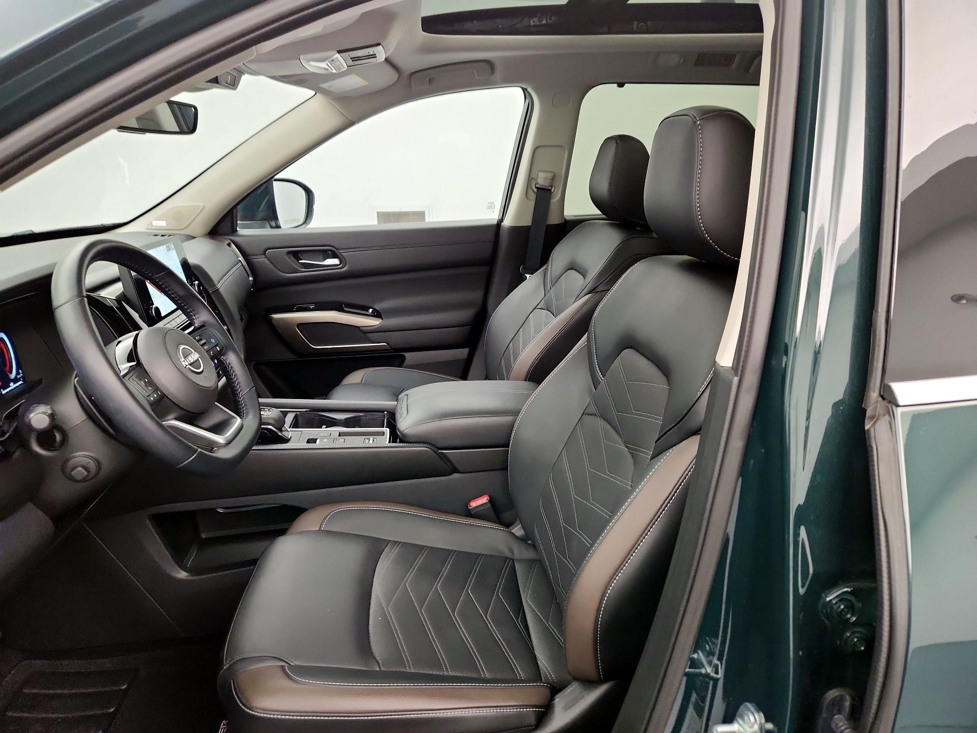 Thumbnail: 2025 Nissan Pathfinder - 11