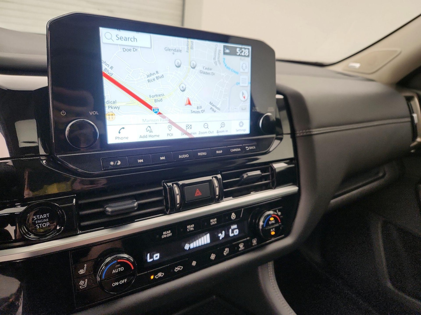2025 Nissan Pathfinder Platinum - Photo 15