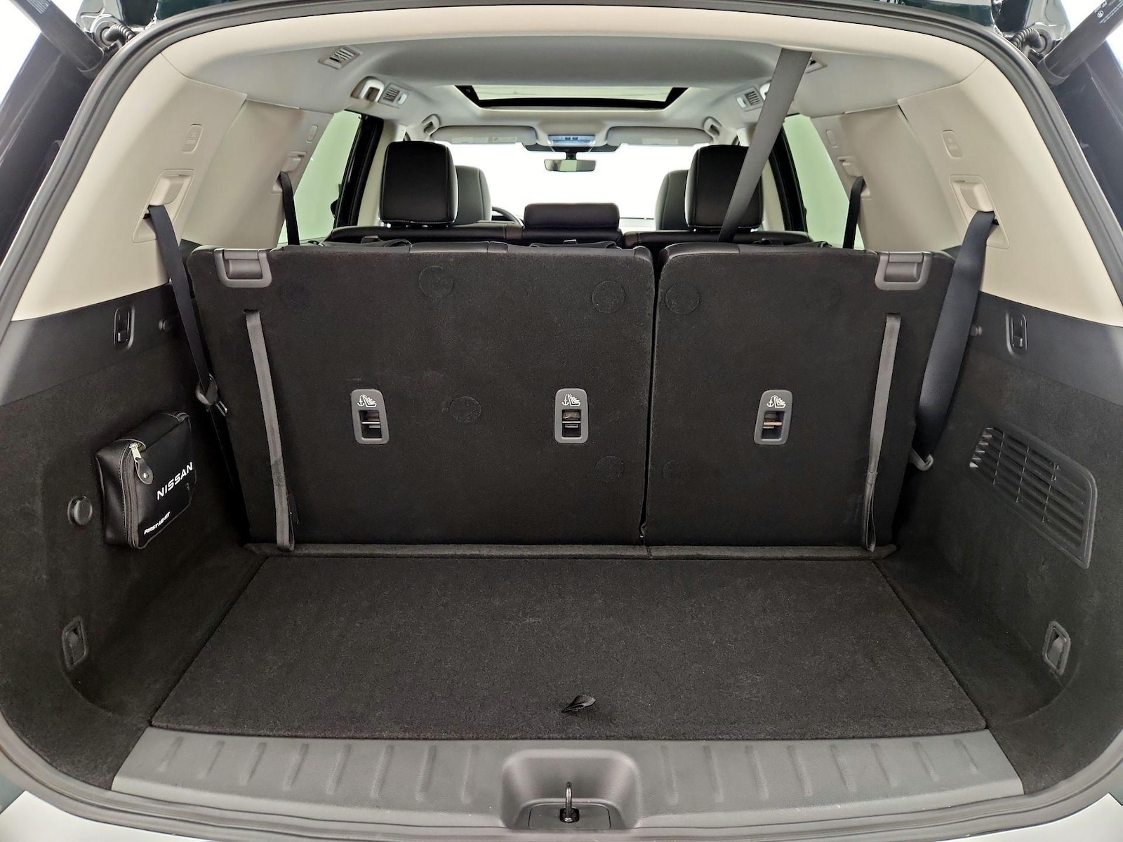 2025 Nissan Pathfinder Platinum - Photo 24