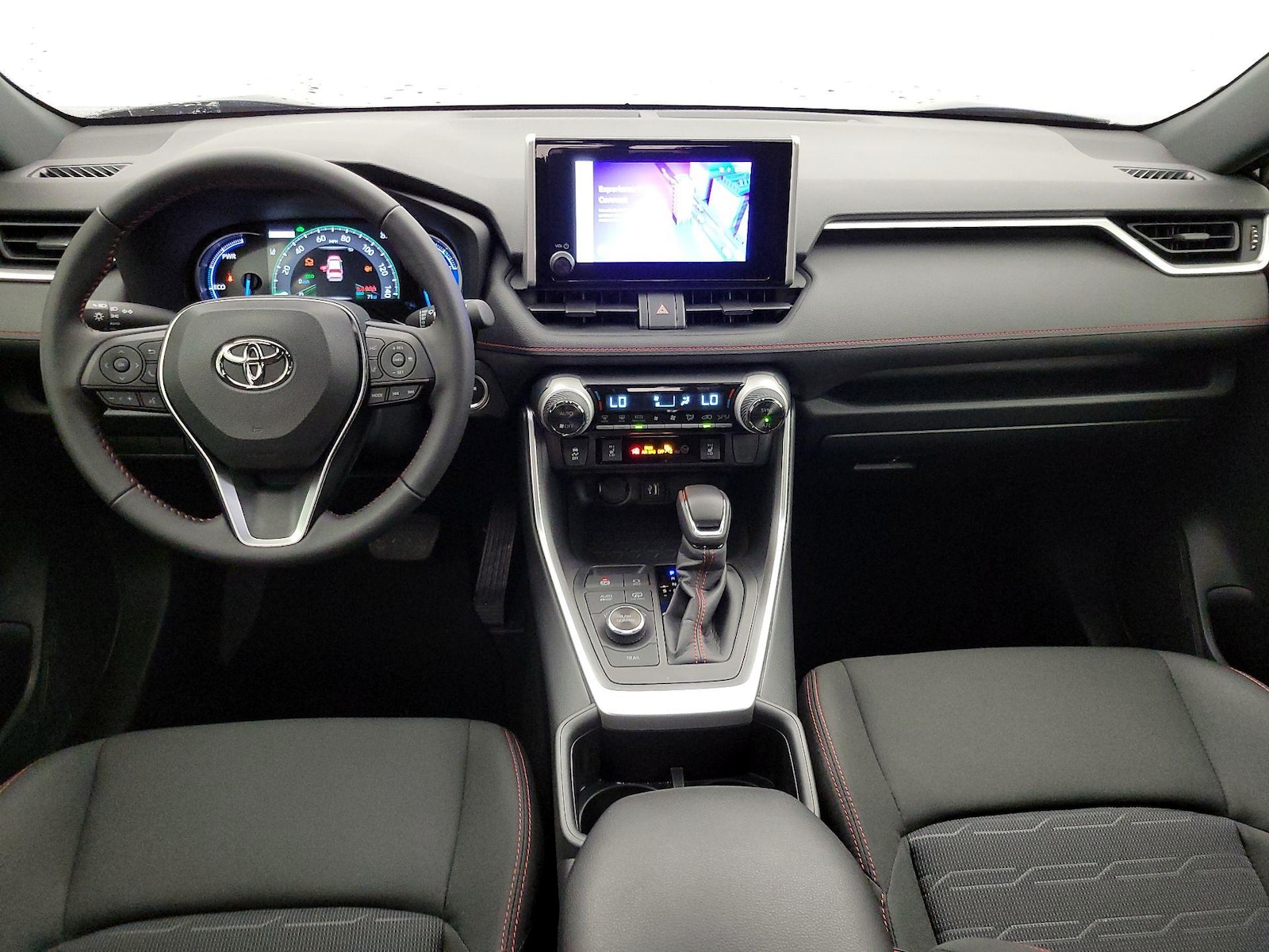 2025 Toyota RAV4 SE - Photo 10