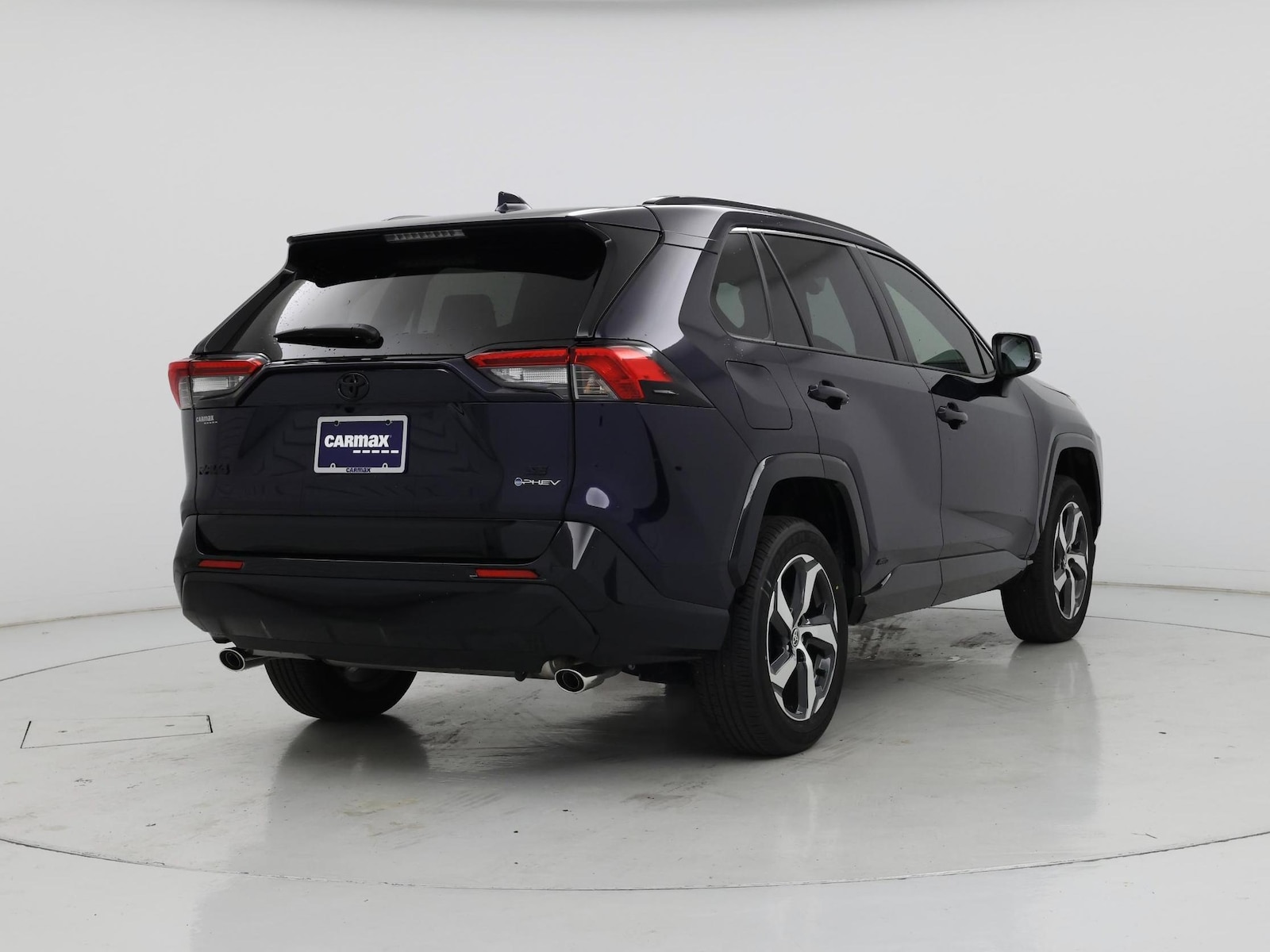 2025 Toyota RAV4 SE - Photo 9