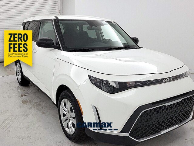 White 2025 Kia Soul SUV / Crossover Front-Wheel Drive Automatic