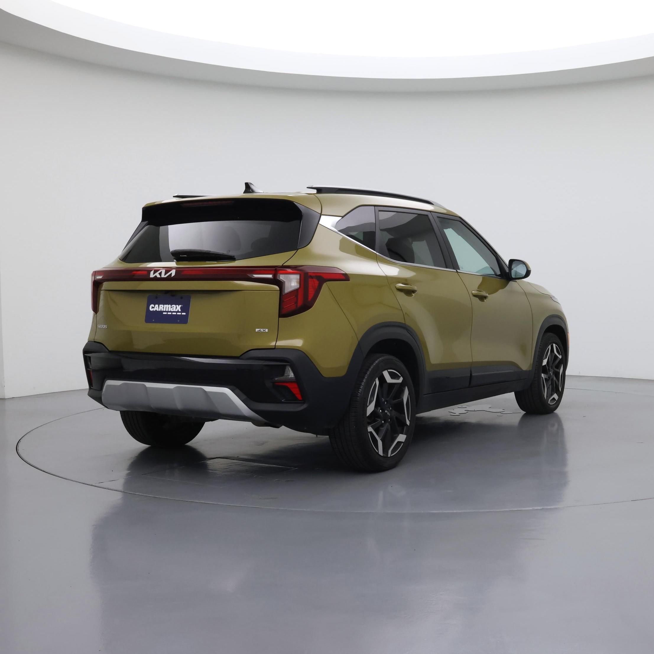 Thumbnail: 2024 Kia Seltos - 8