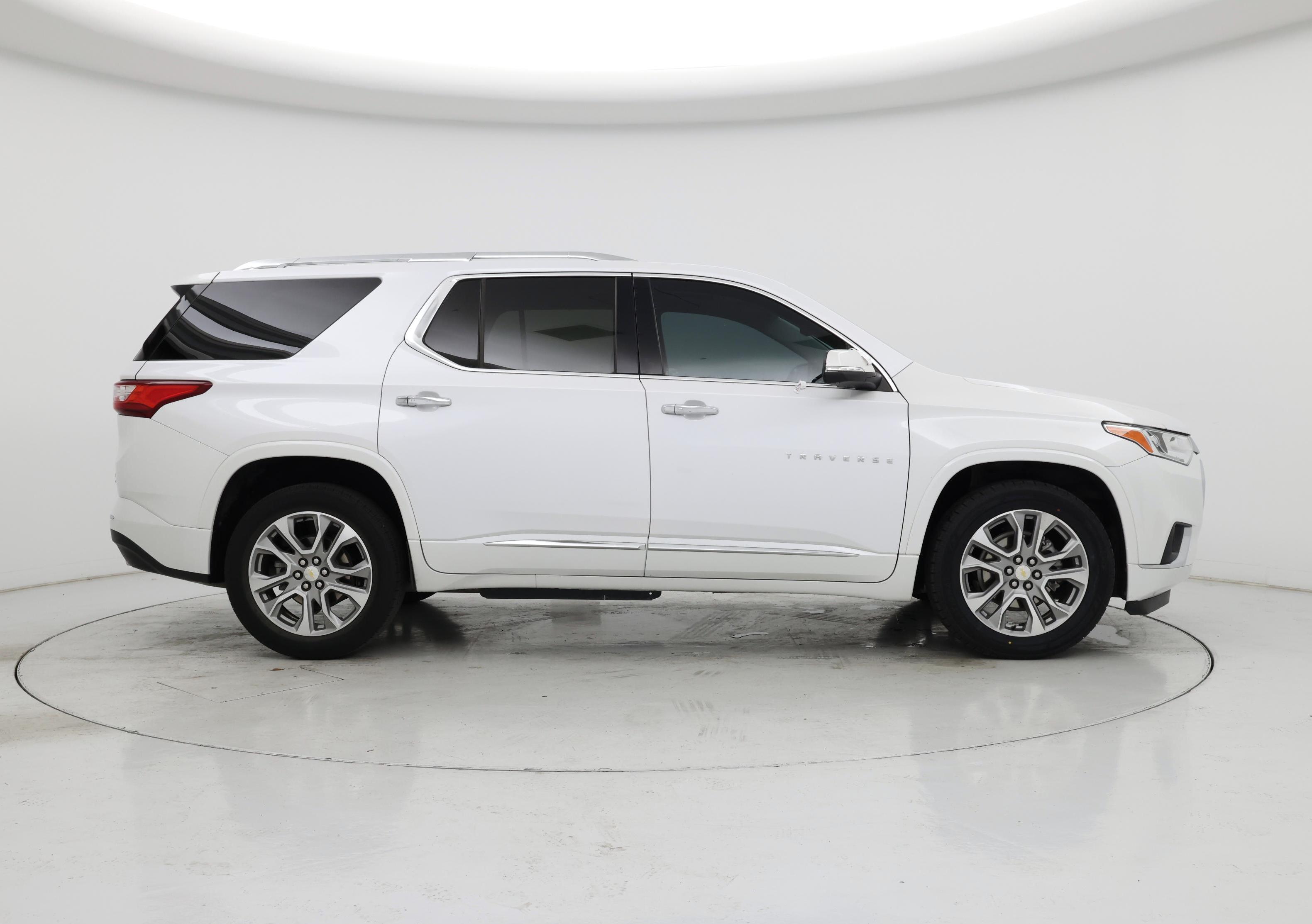 Thumbnail: 2021 Chevrolet Traverse - 7