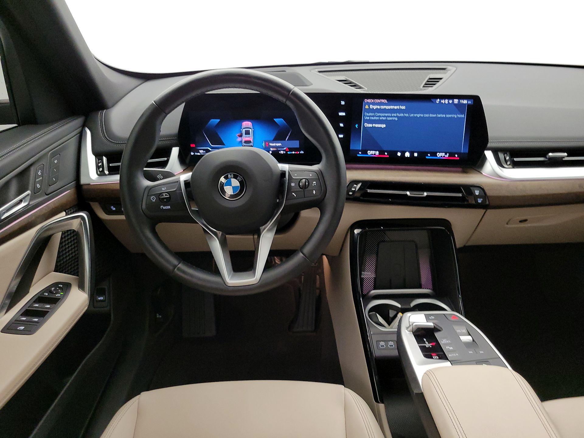 Thumbnail: 2025 BMW X1 - 10