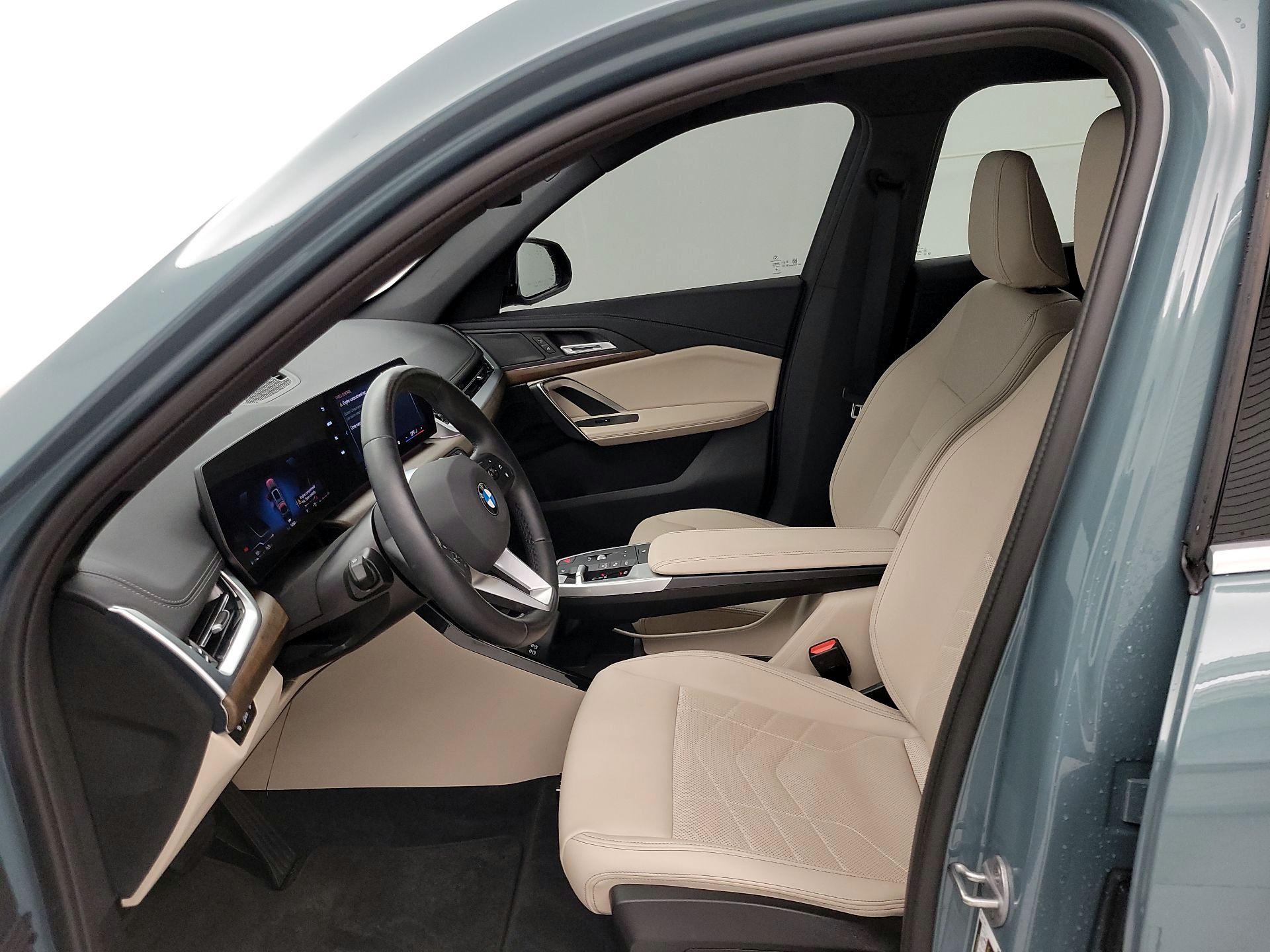 Thumbnail: 2025 BMW X1 - 11