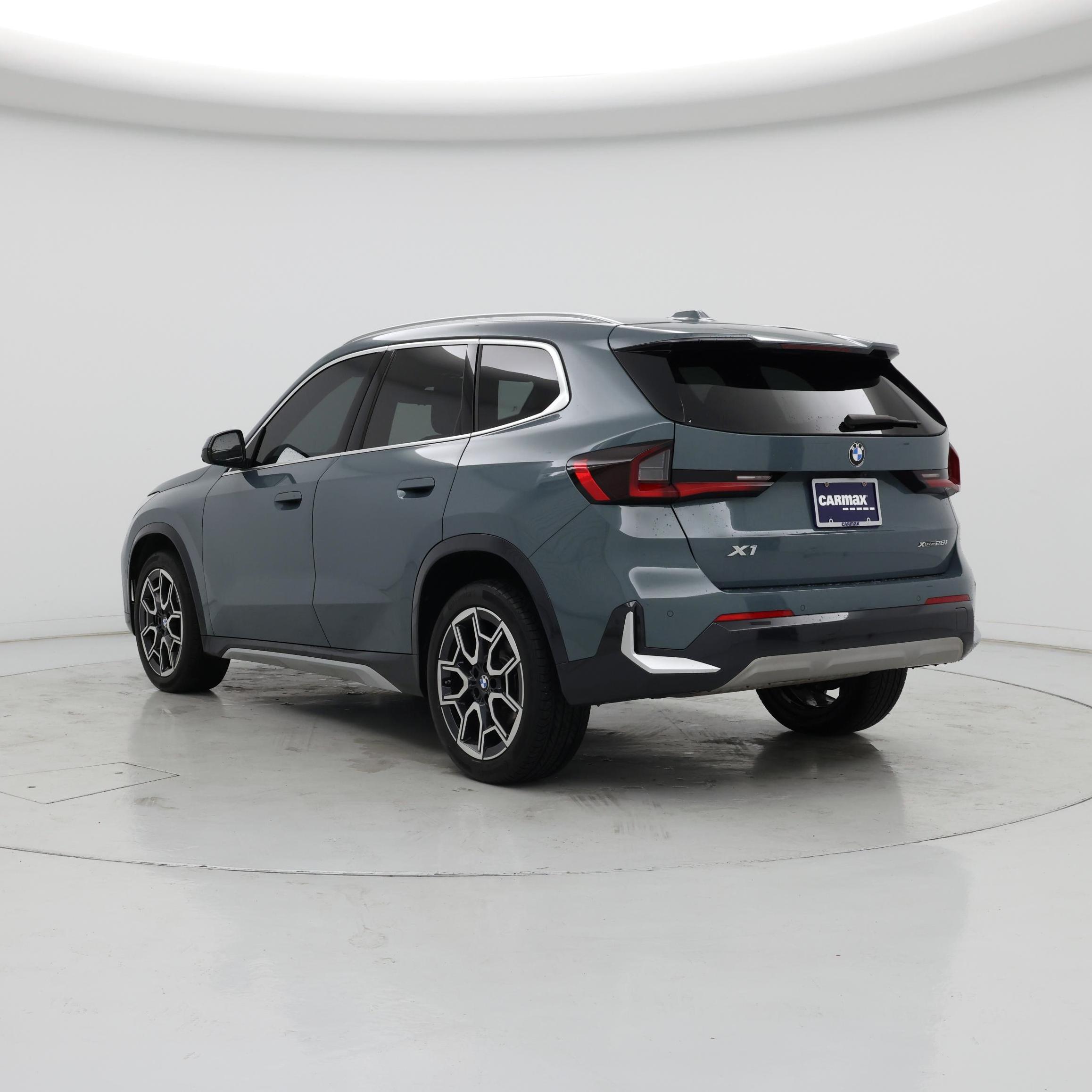 Thumbnail: 2025 BMW X1 - 2