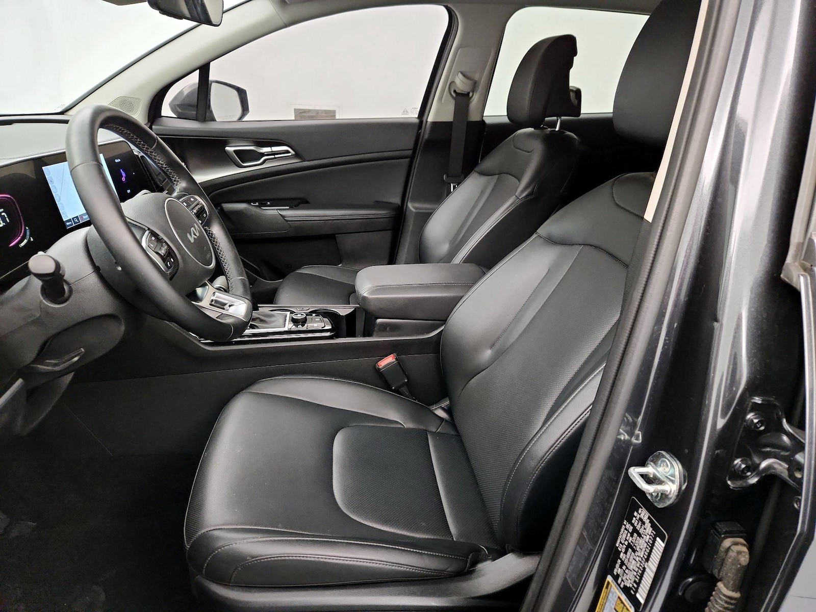 2024 Kia Sportage EX - Photo 12