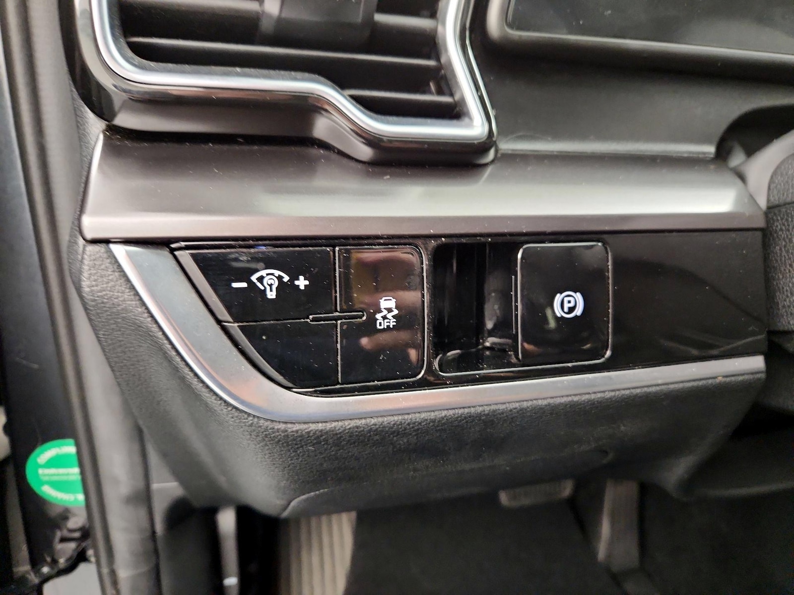 2024 Kia Sportage EX - Photo 14
