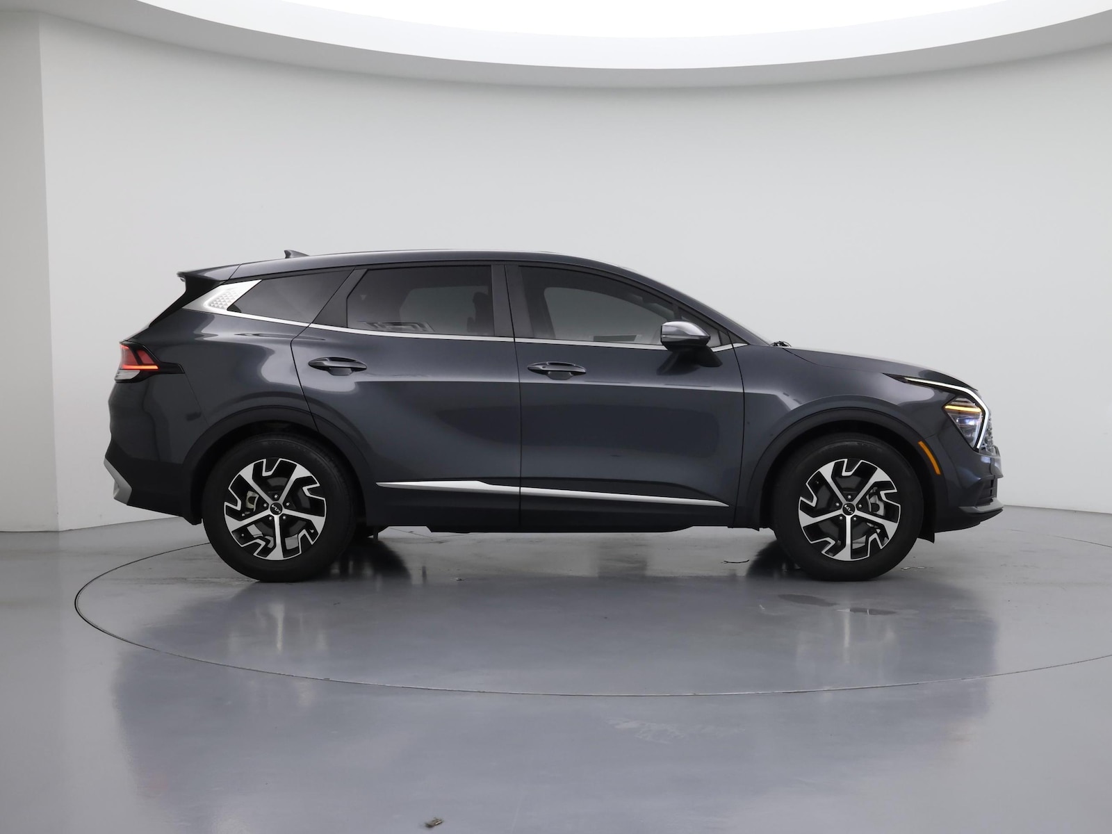 2024 Kia Sportage EX - Photo 8