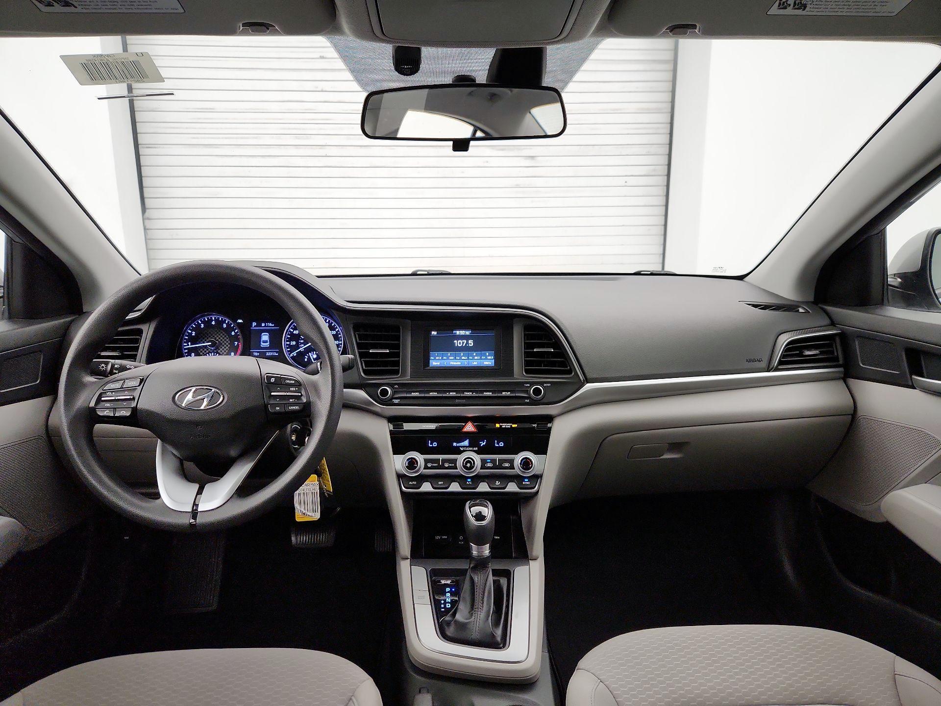 Thumbnail: 2020 Hyundai Elantra - 9