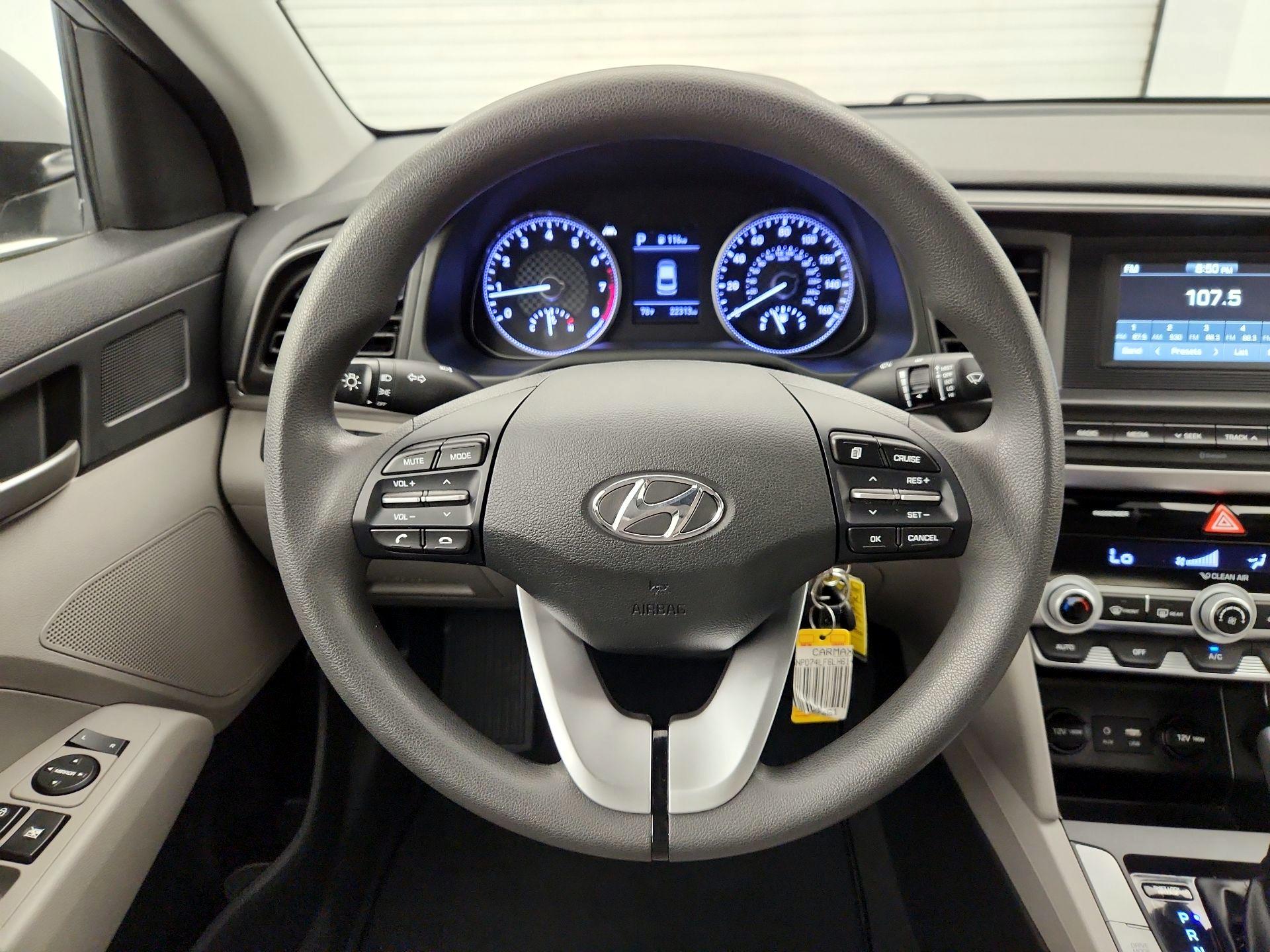 Thumbnail: 2020 Hyundai Elantra - 10