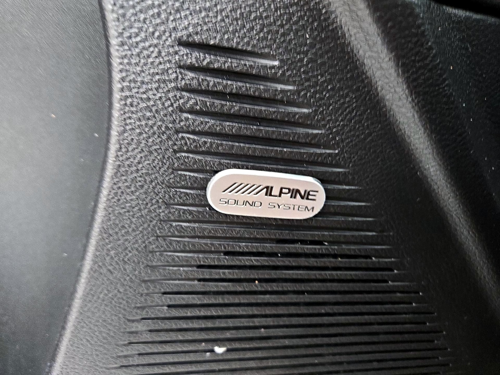 2023 Dodge Challenger R/T - Photo 23