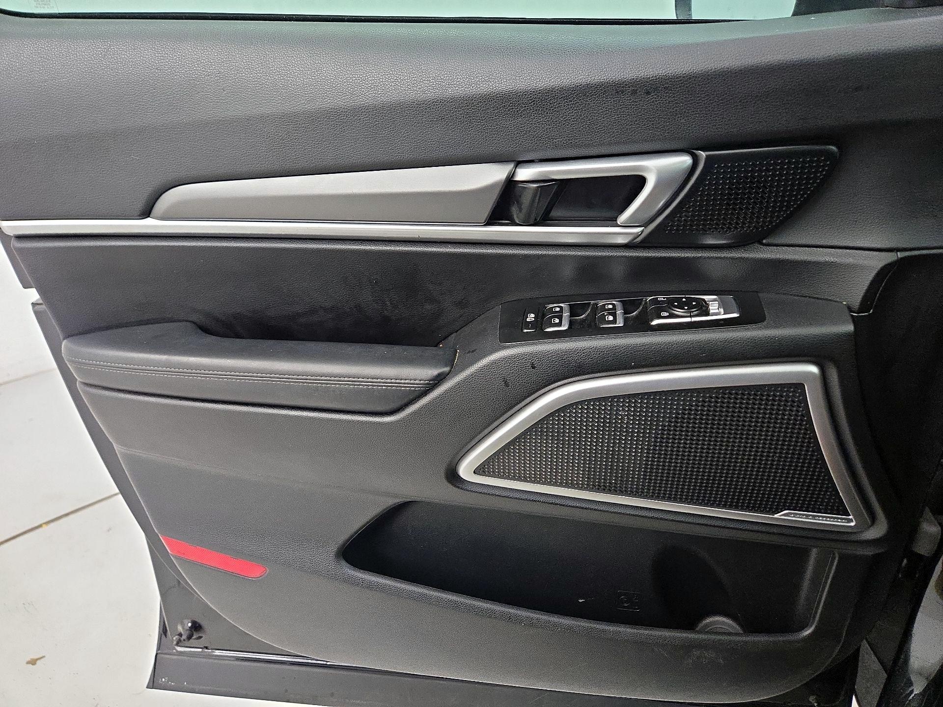 Thumbnail: 2020 Kia Telluride - 12