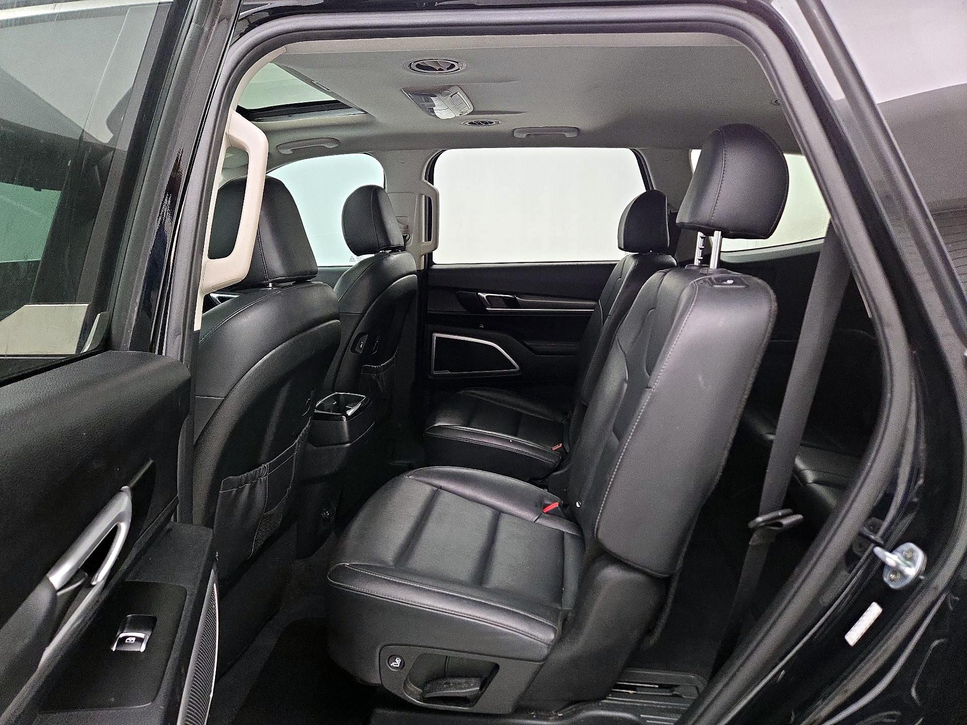 Thumbnail: 2020 Kia Telluride - 20
