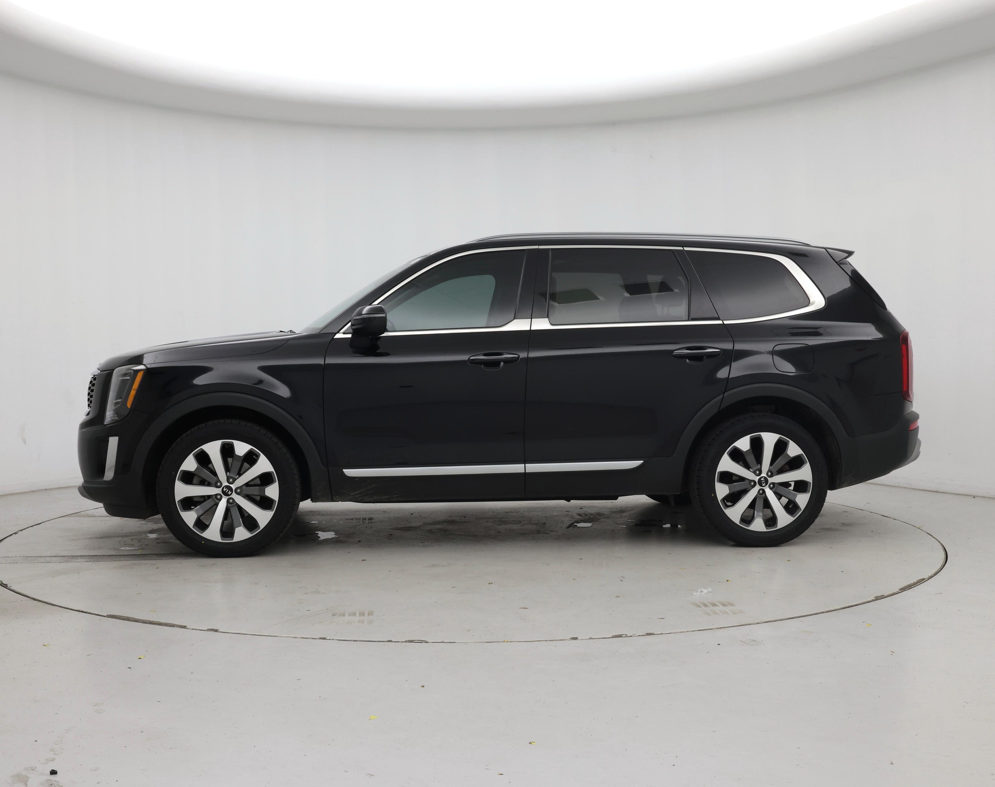 Thumbnail: 2020 Kia Telluride - 3
