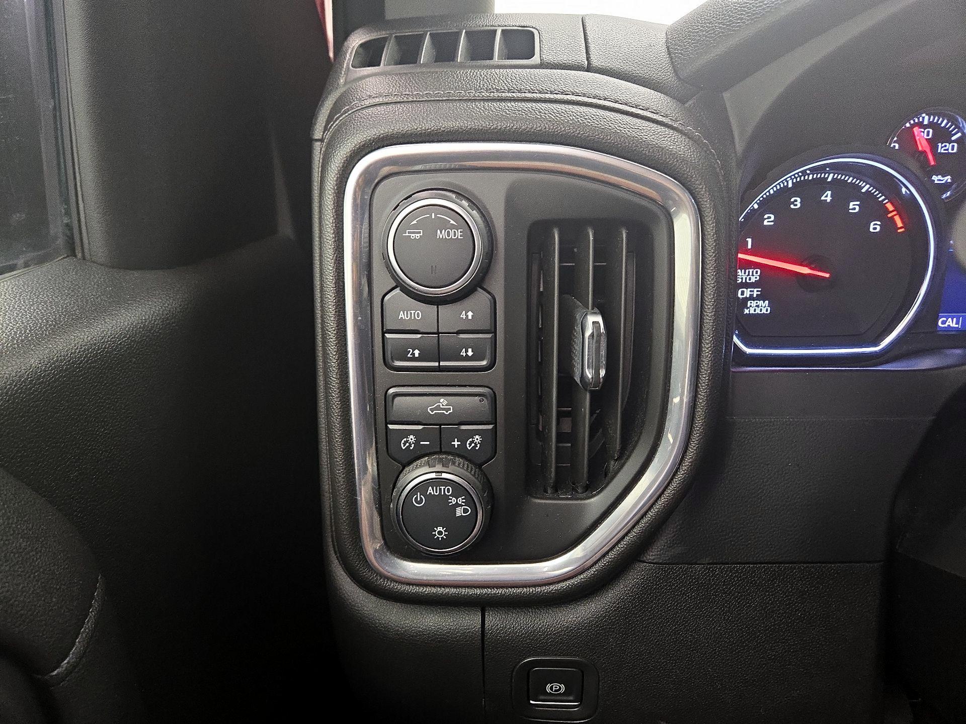 Thumbnail: 2021 Chevrolet Silverado 1500 - 13