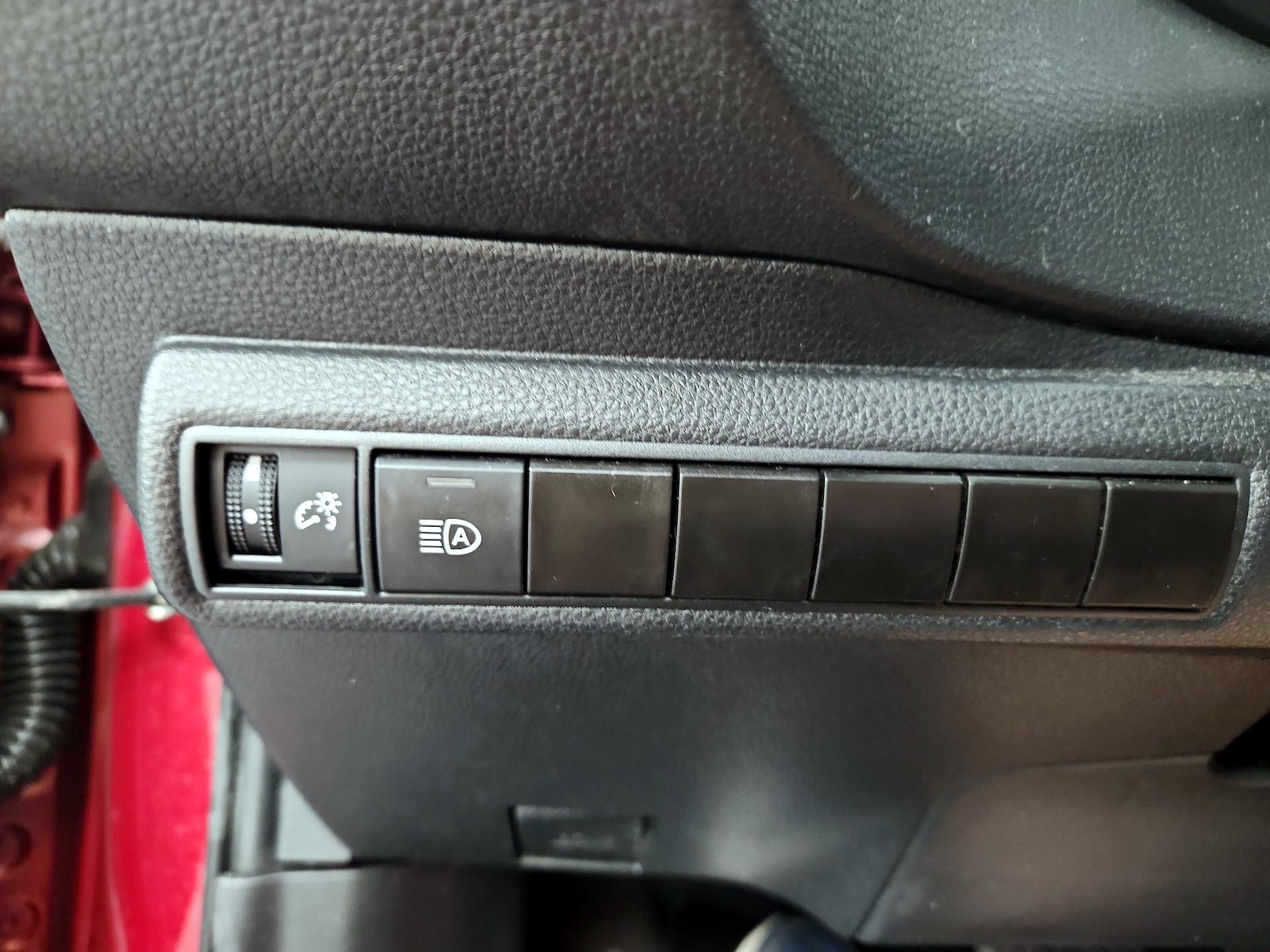 2024 Toyota Corolla LE - Photo 14