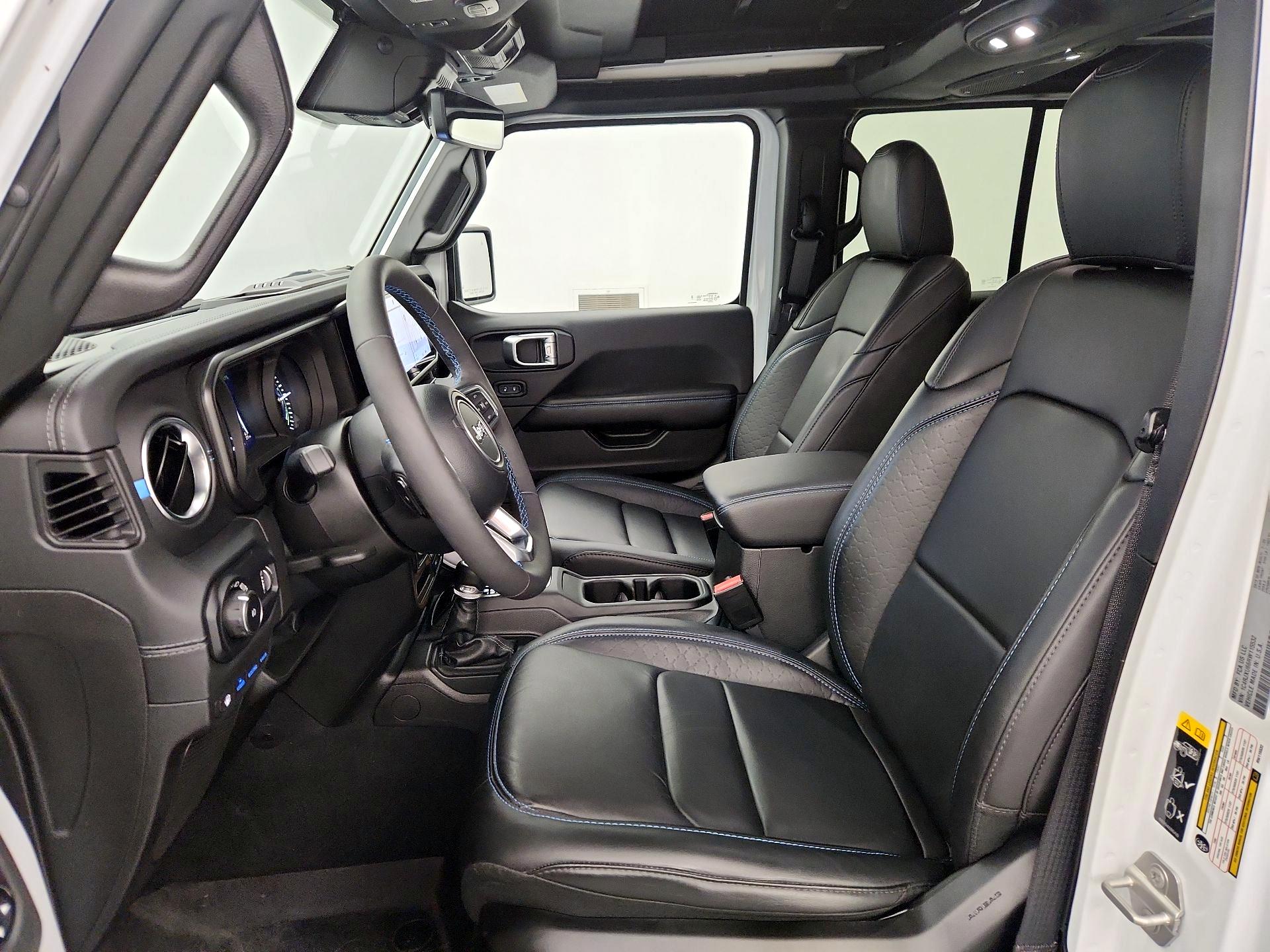 Thumbnail: 2024 Jeep Wrangler - 11