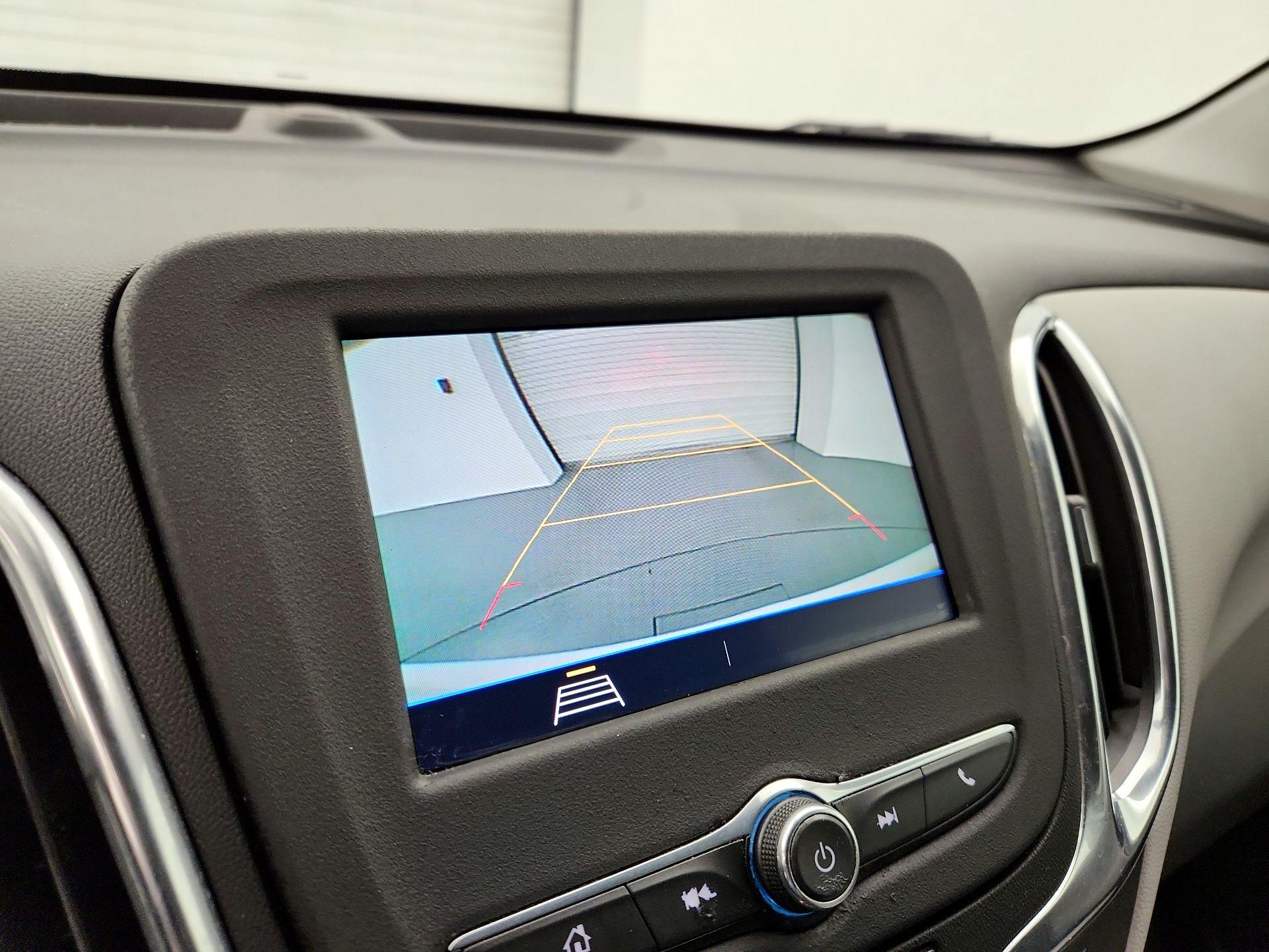 Thumbnail: 2021 Chevrolet Equinox - 14