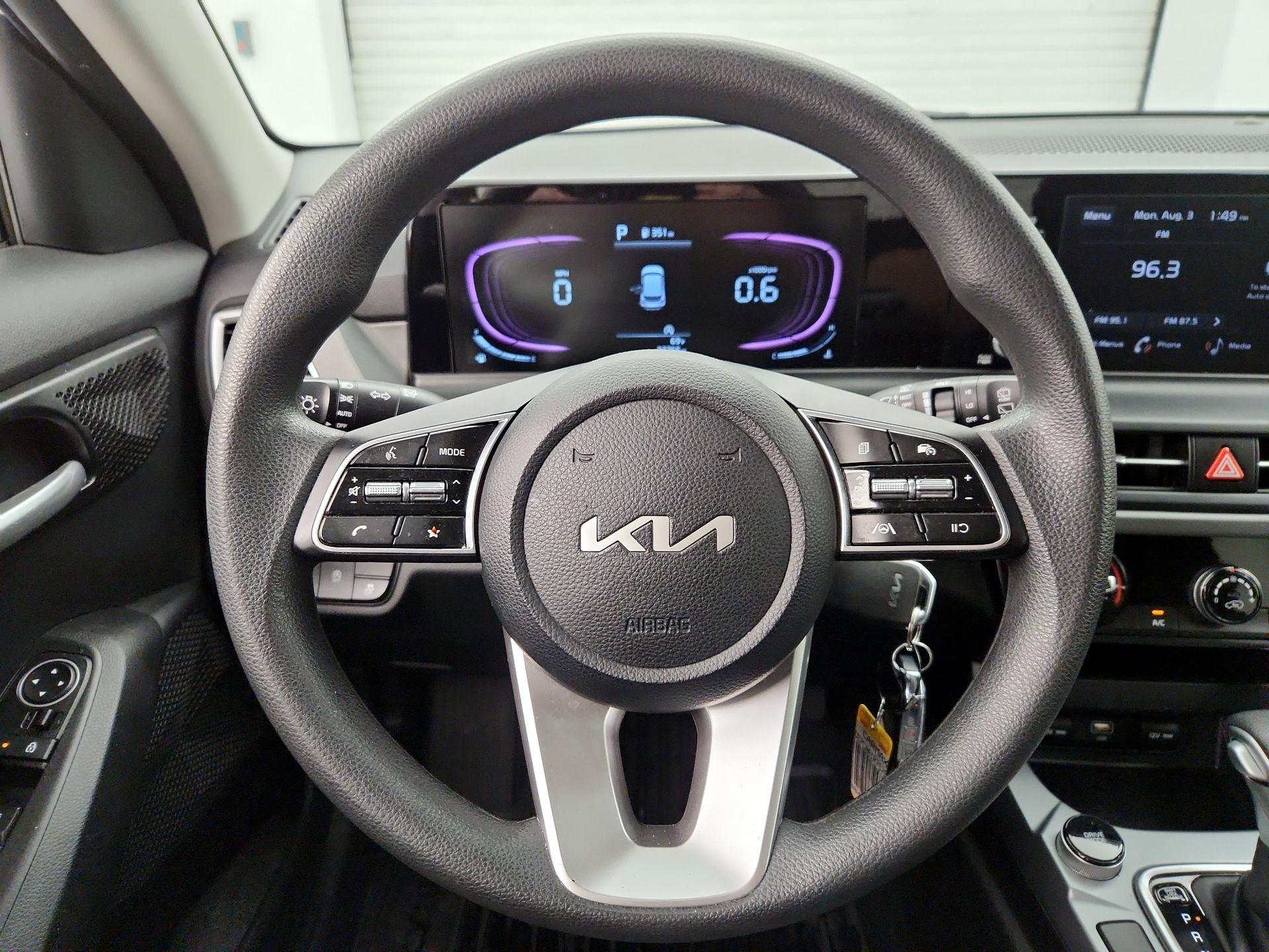 Thumbnail: 2024 Kia Seltos - 10