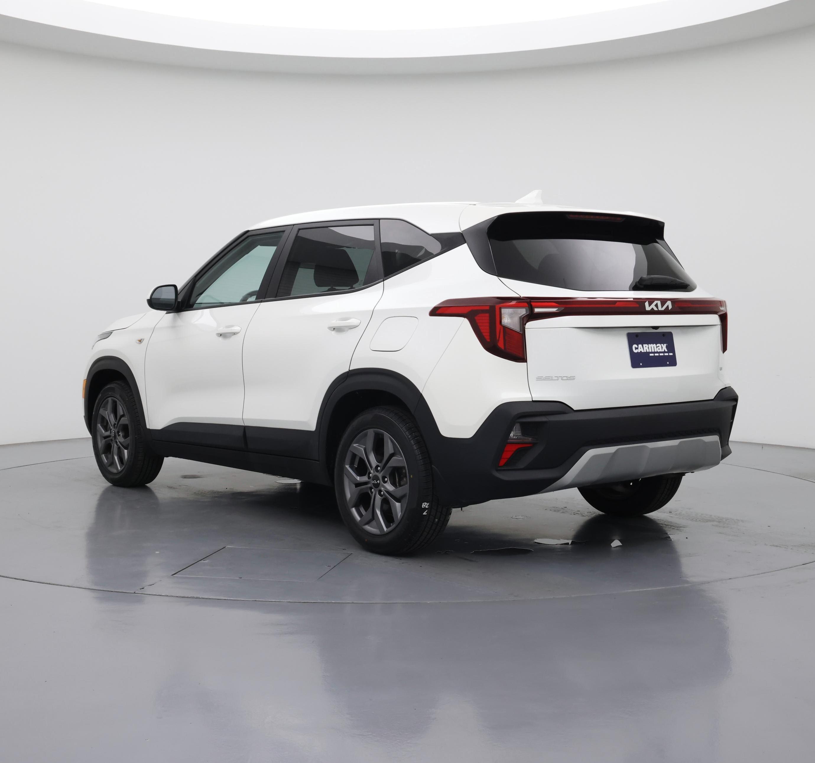Thumbnail: 2024 Kia Seltos - 2