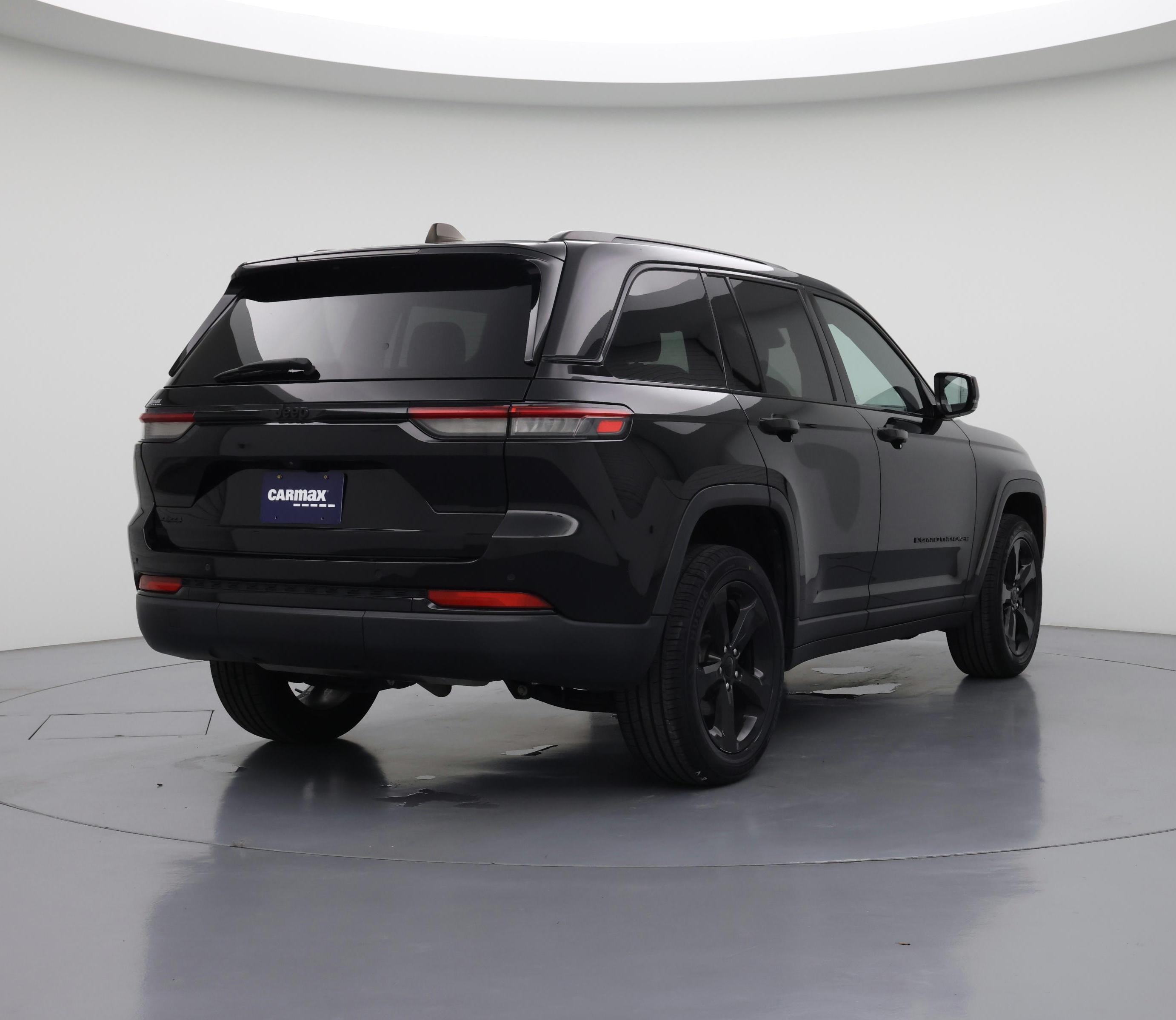 Thumbnail: 2023 Jeep Grand Cherokee - 8