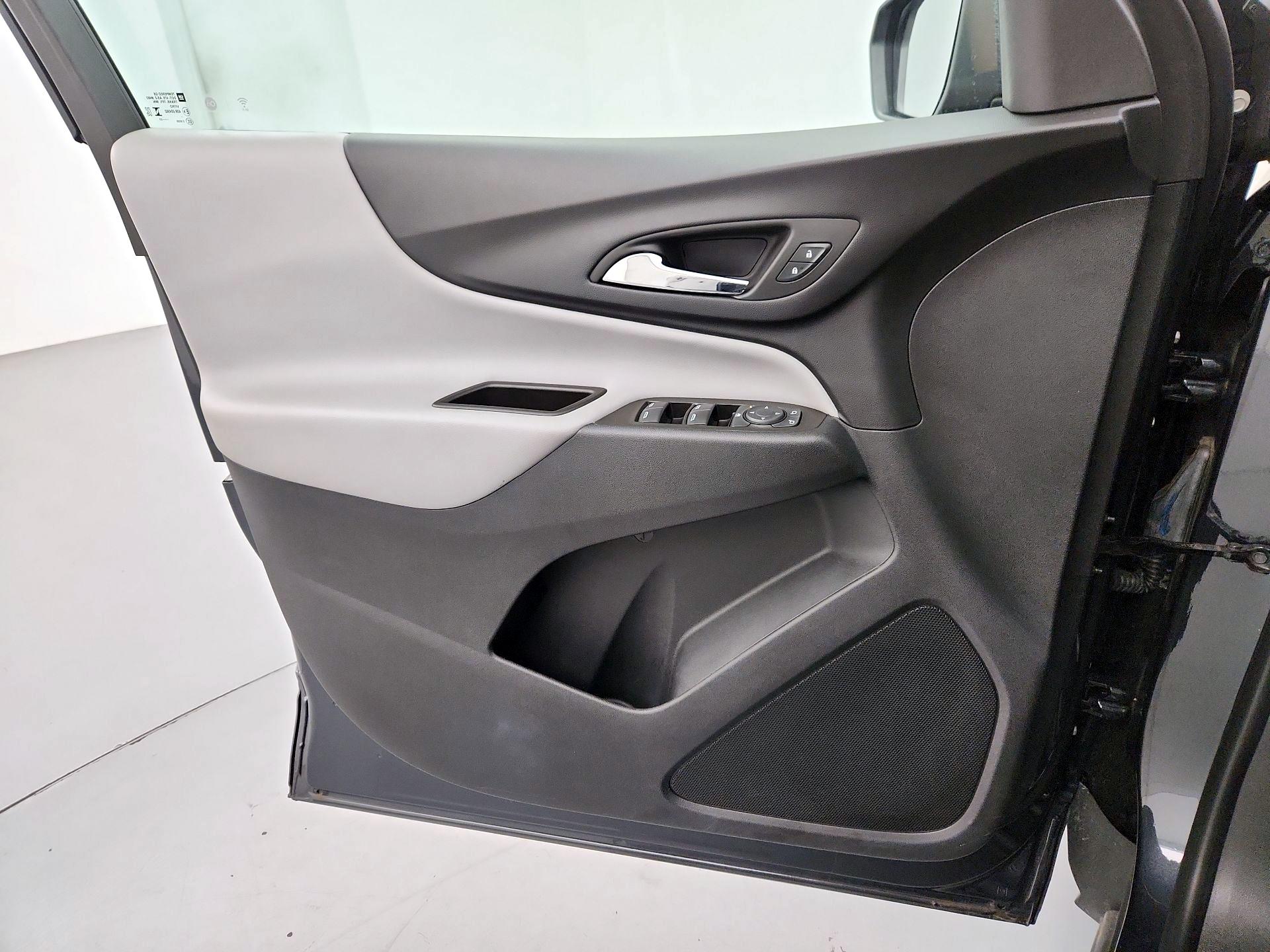 Thumbnail: 2023 Chevrolet Equinox - 12