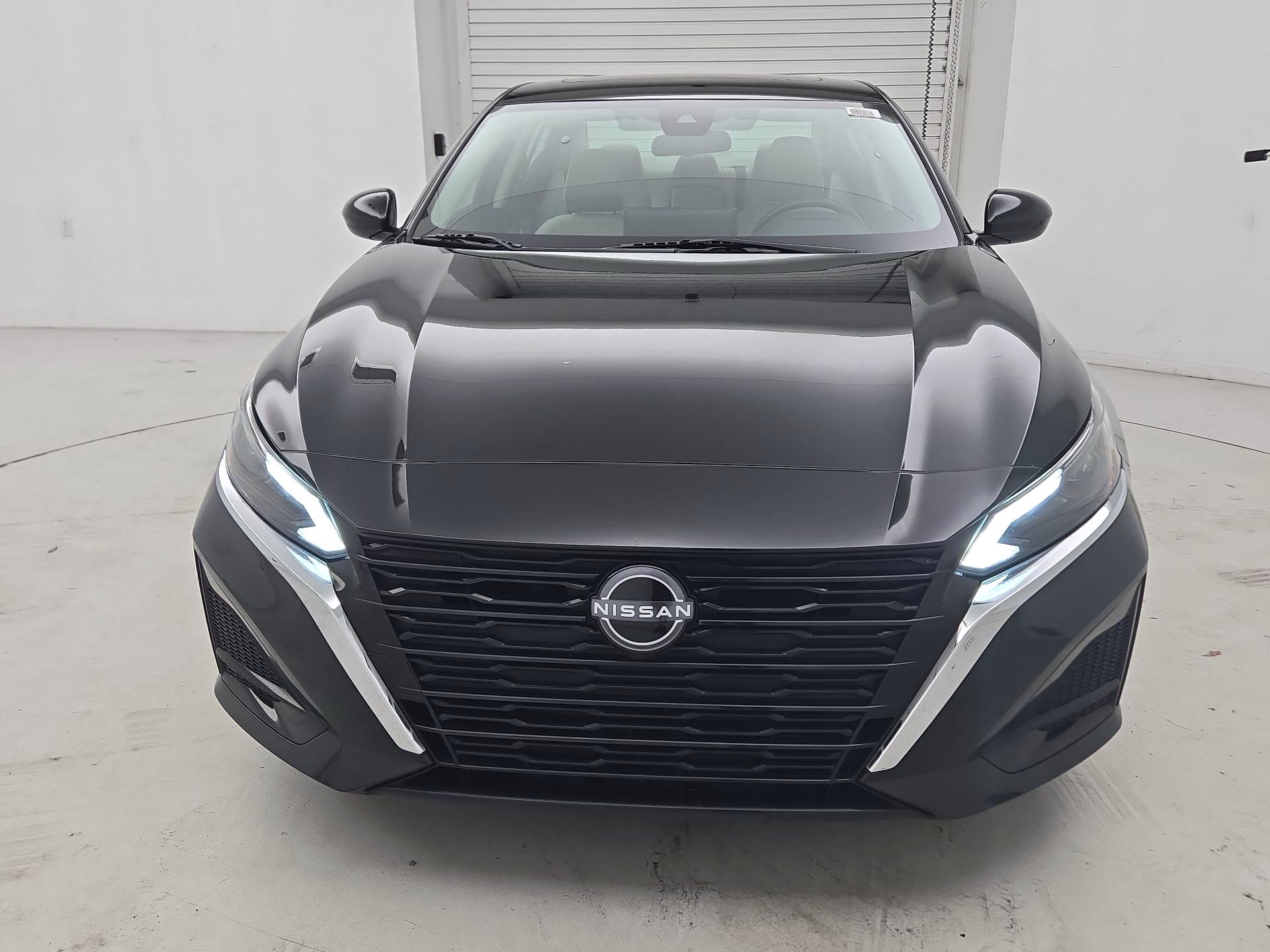 Thumbnail: 2023 Nissan Altima - 2