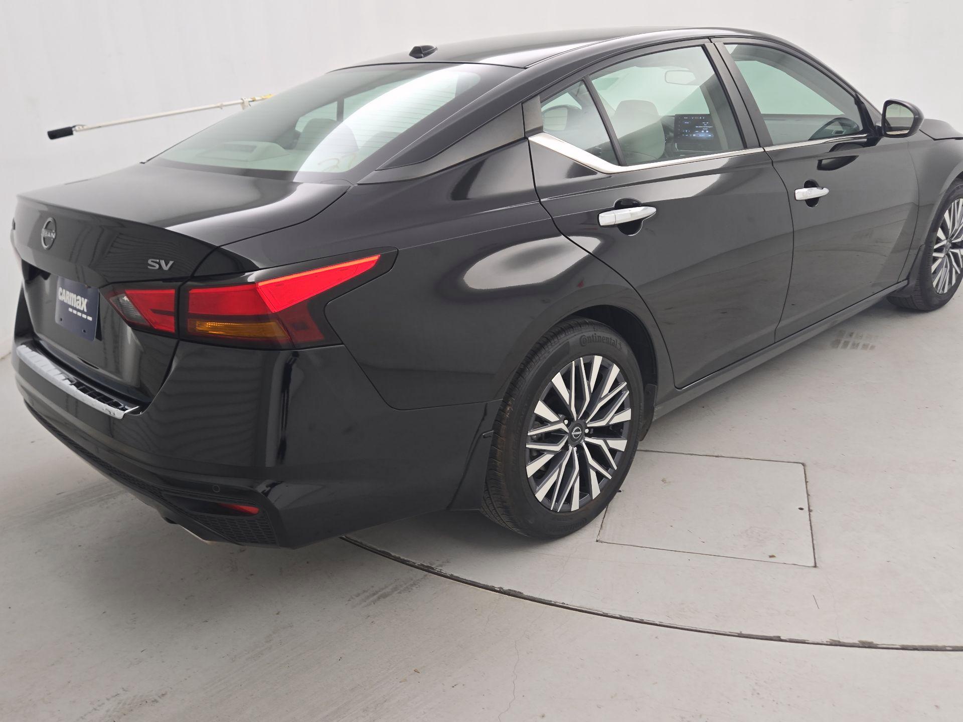 Thumbnail: 2023 Nissan Altima - 5