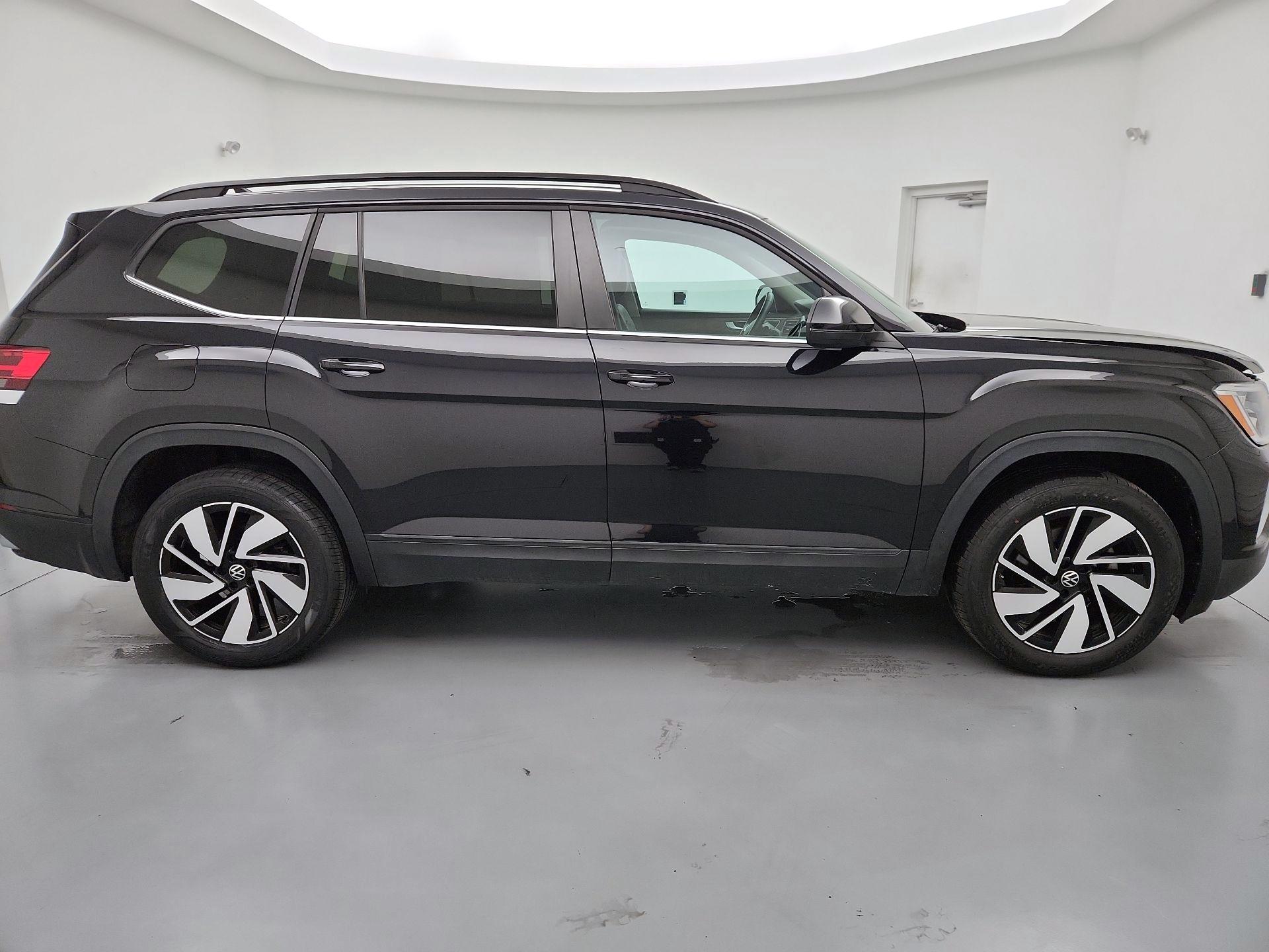 Thumbnail: 2025 Volkswagen Atlas - 4