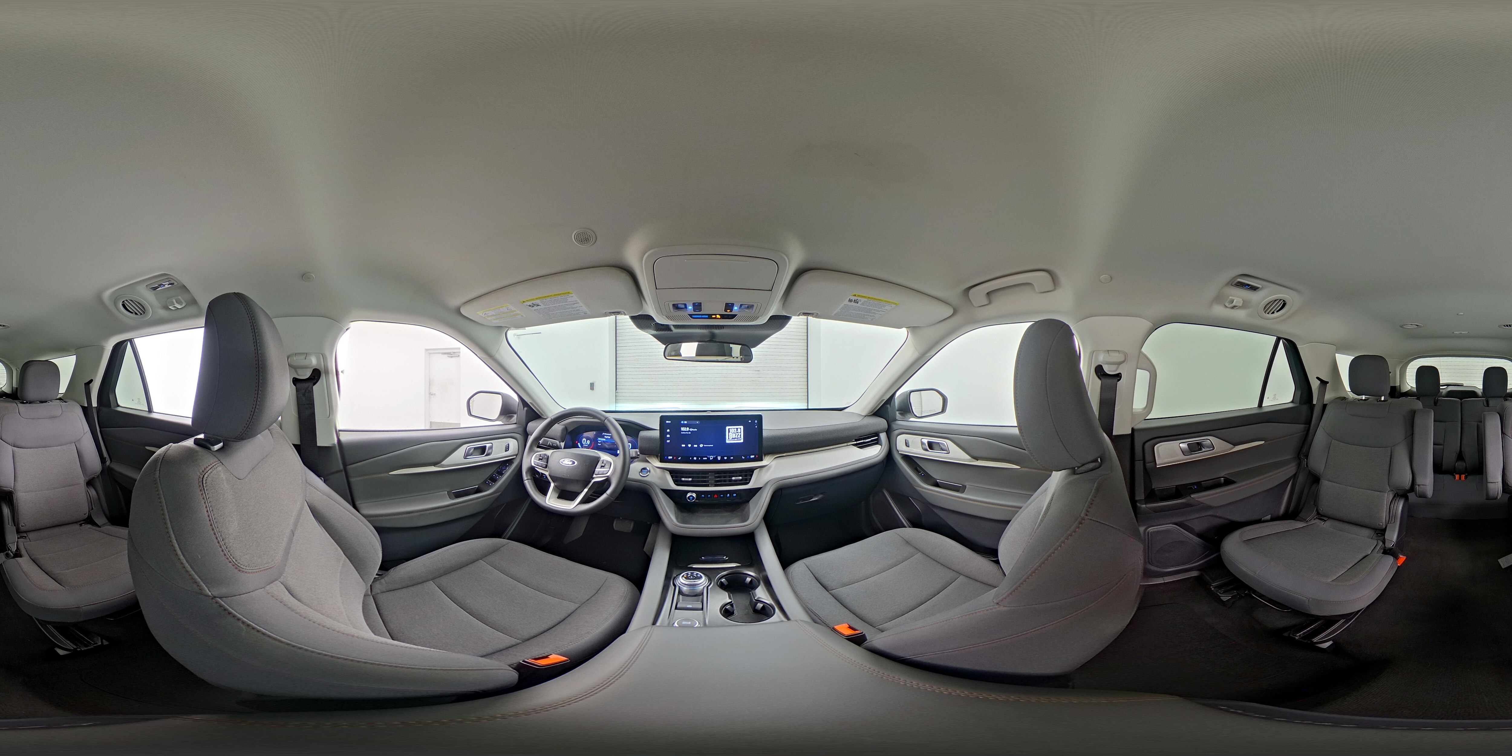 2025 Ford Explorer Active - Photo 25