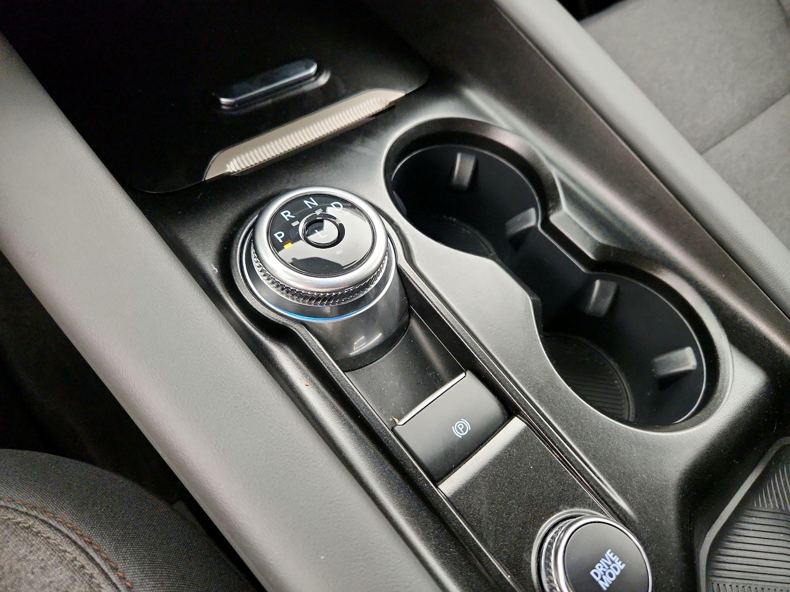 2025 Ford Explorer Active - Photo 18
