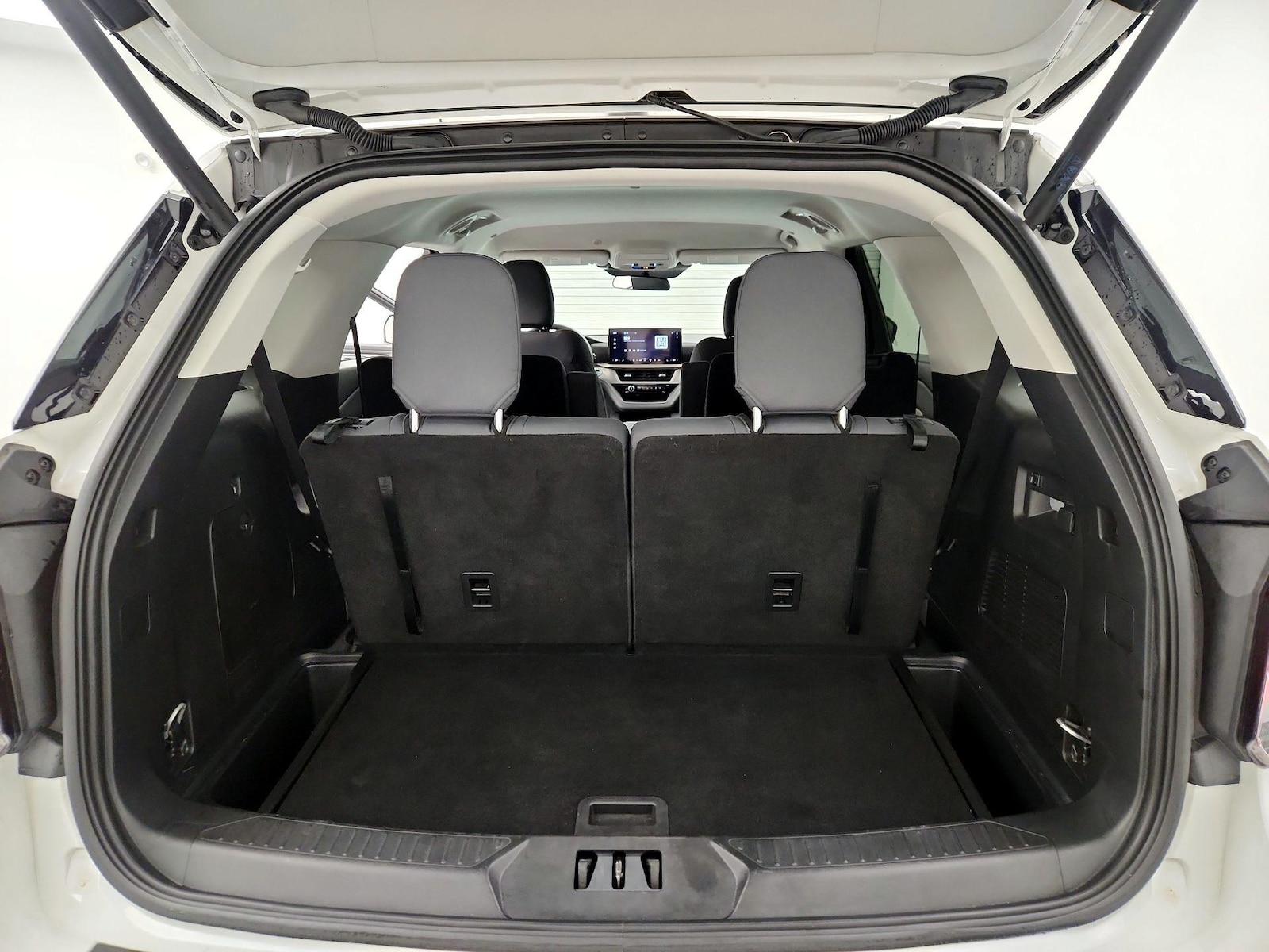 2025 Ford Explorer Active - Photo 22