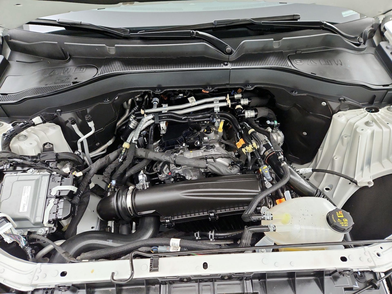 2025 Ford Explorer Active - Photo 23