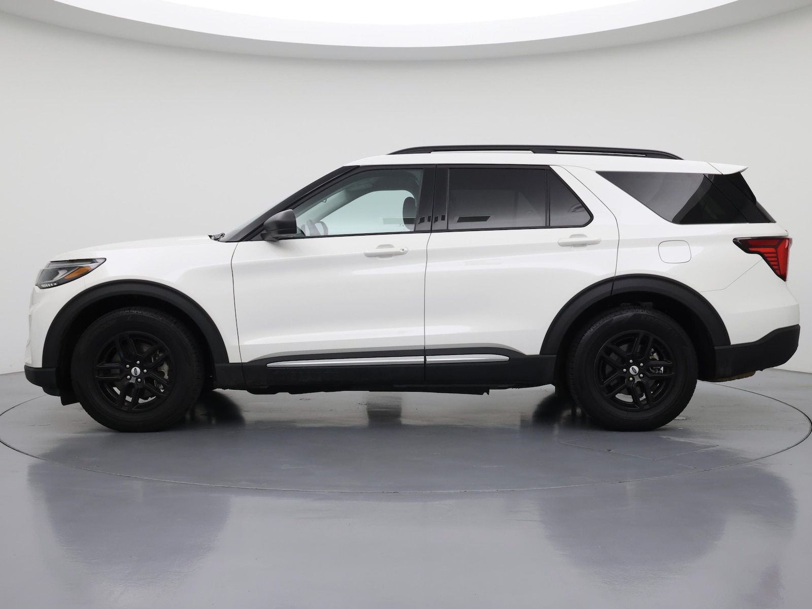2025 Ford Explorer Active - Photo 4