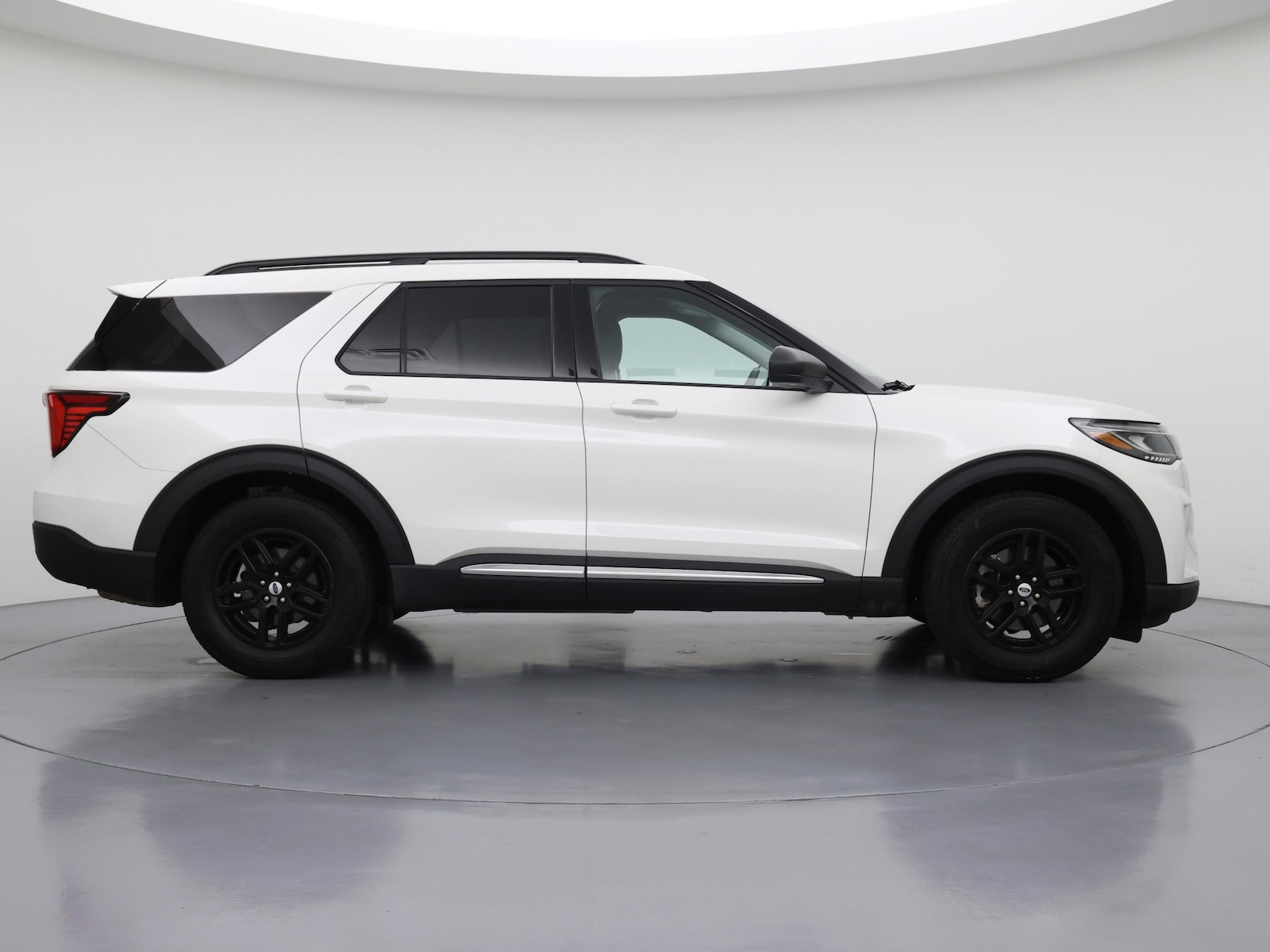 2025 Ford Explorer Active - Photo 8