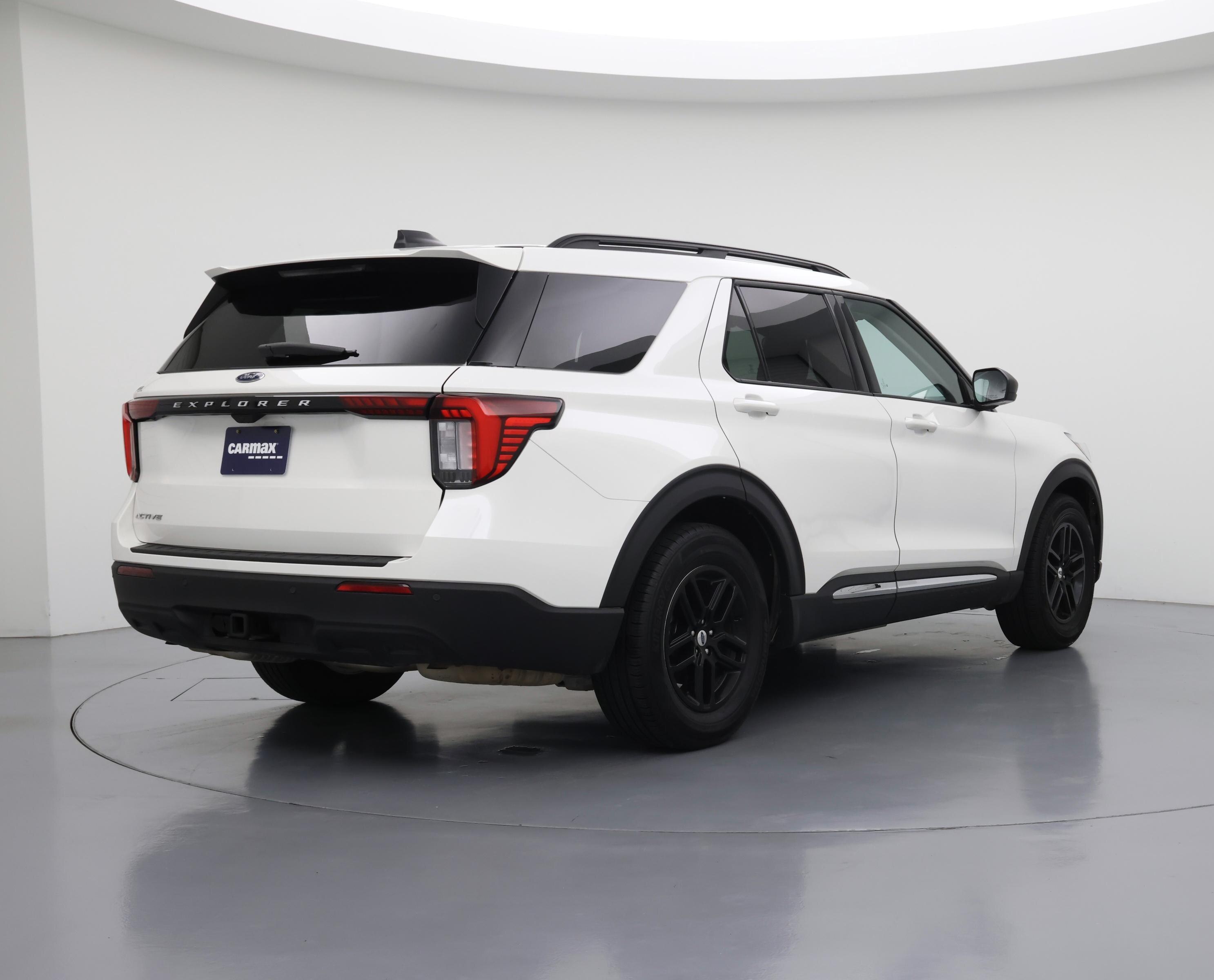 Thumbnail: 2025 Ford Explorer - 8
